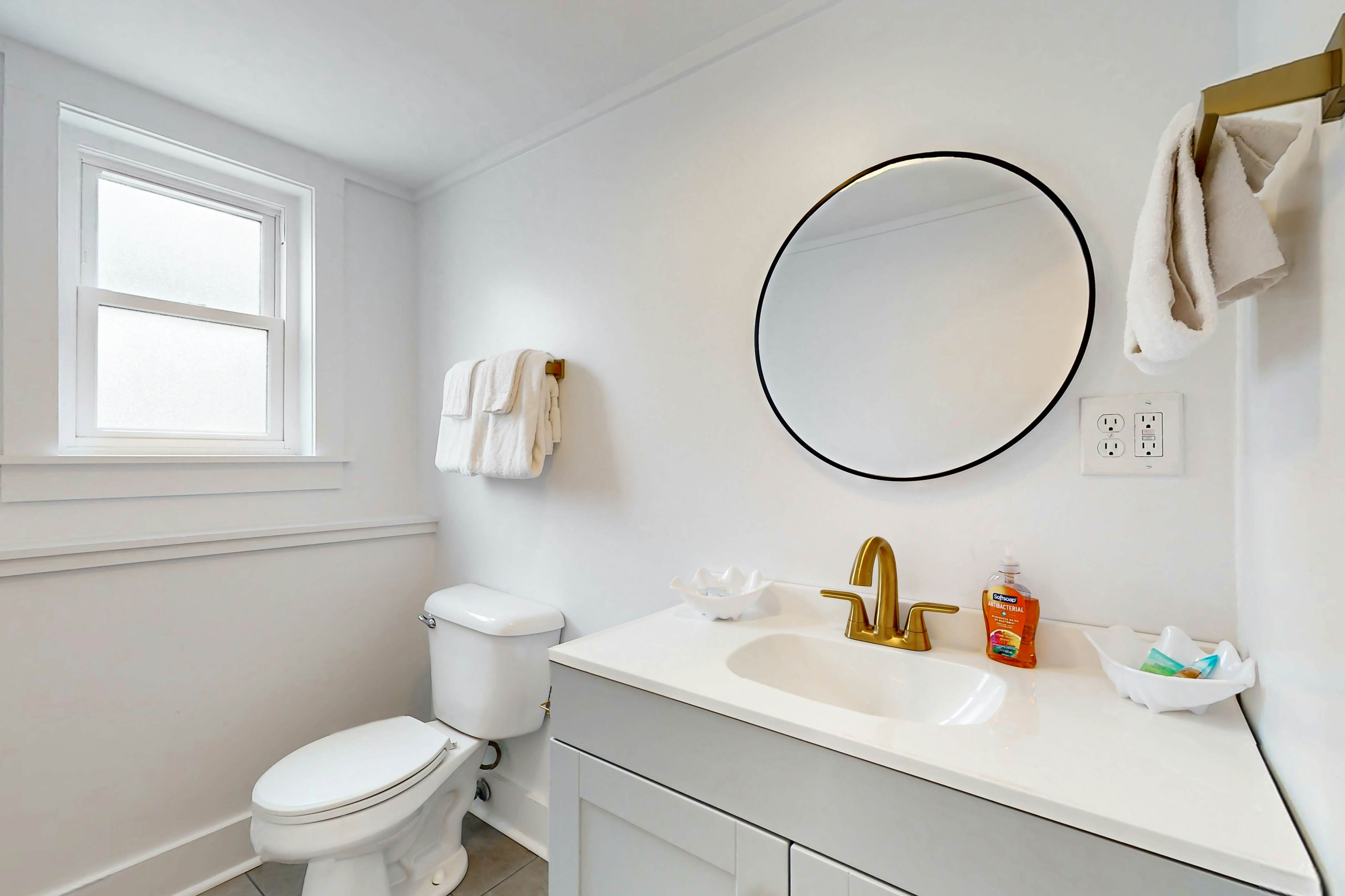 Georgianne Suite Six