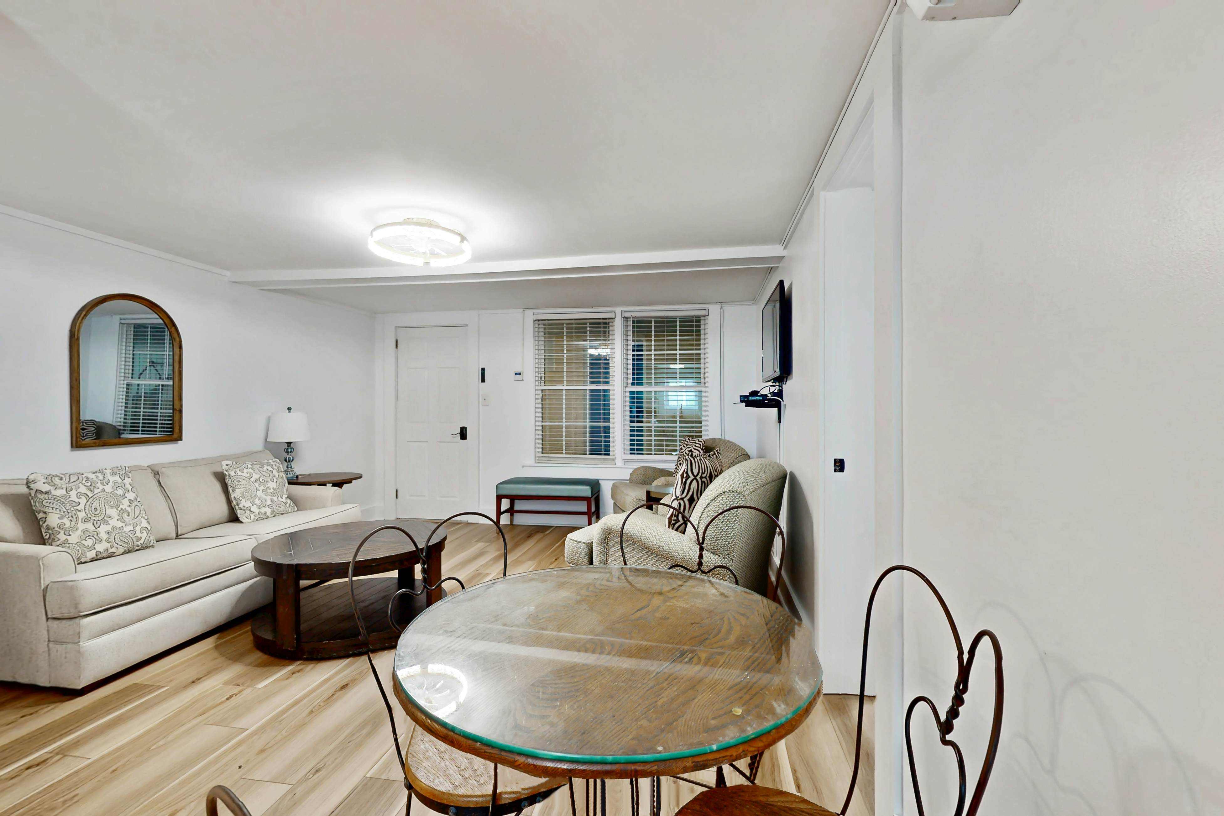 Georgianne Suite Six