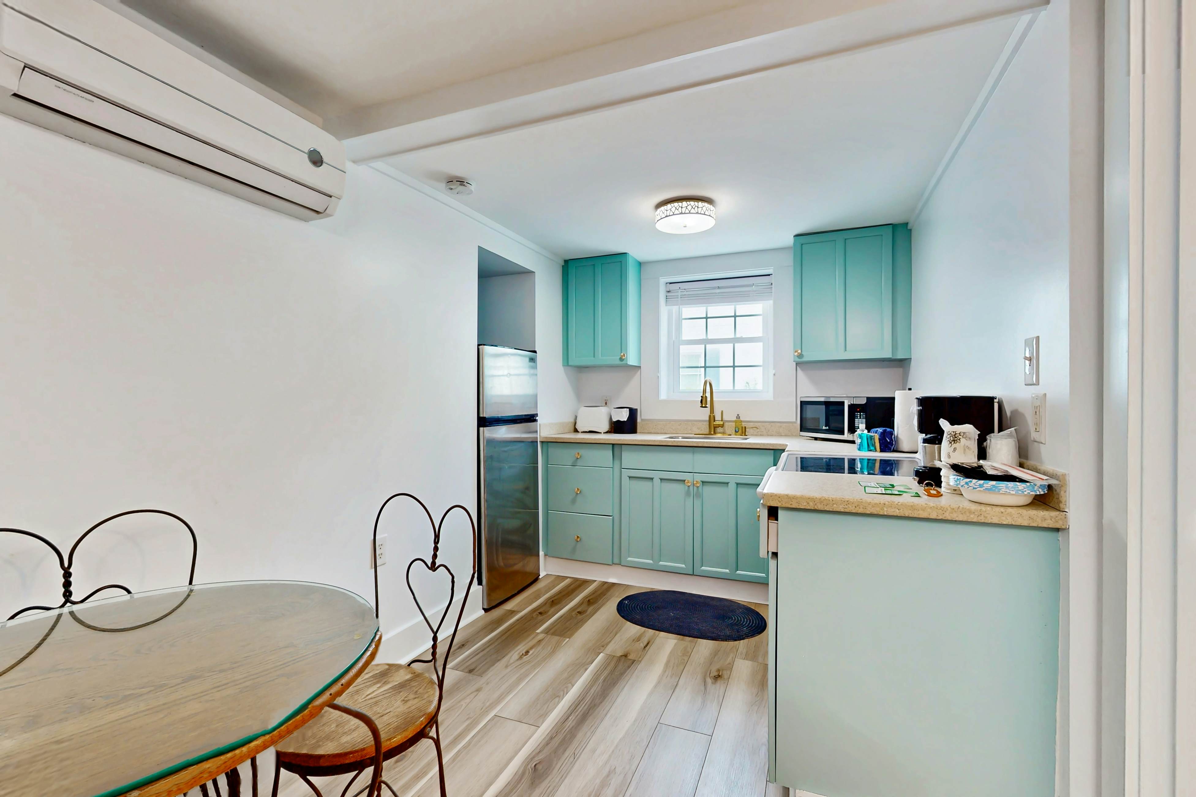 Georgianne Suite Six