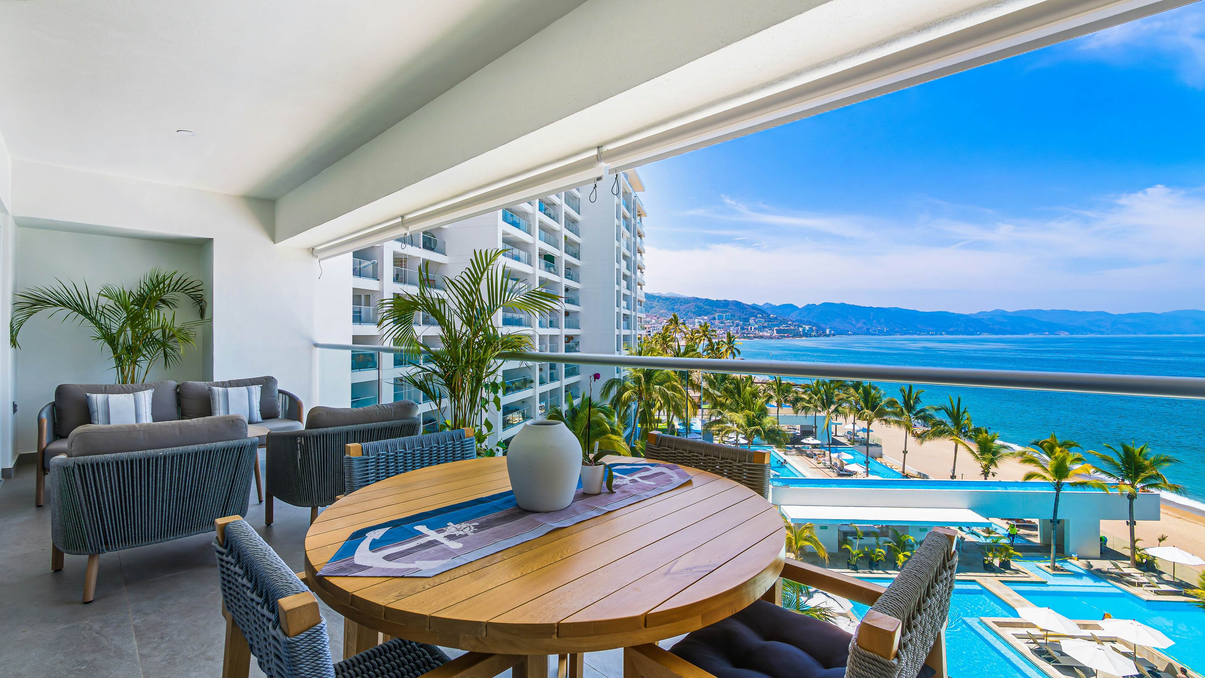 The Marlin Room at Harbor 171 Torre Norte