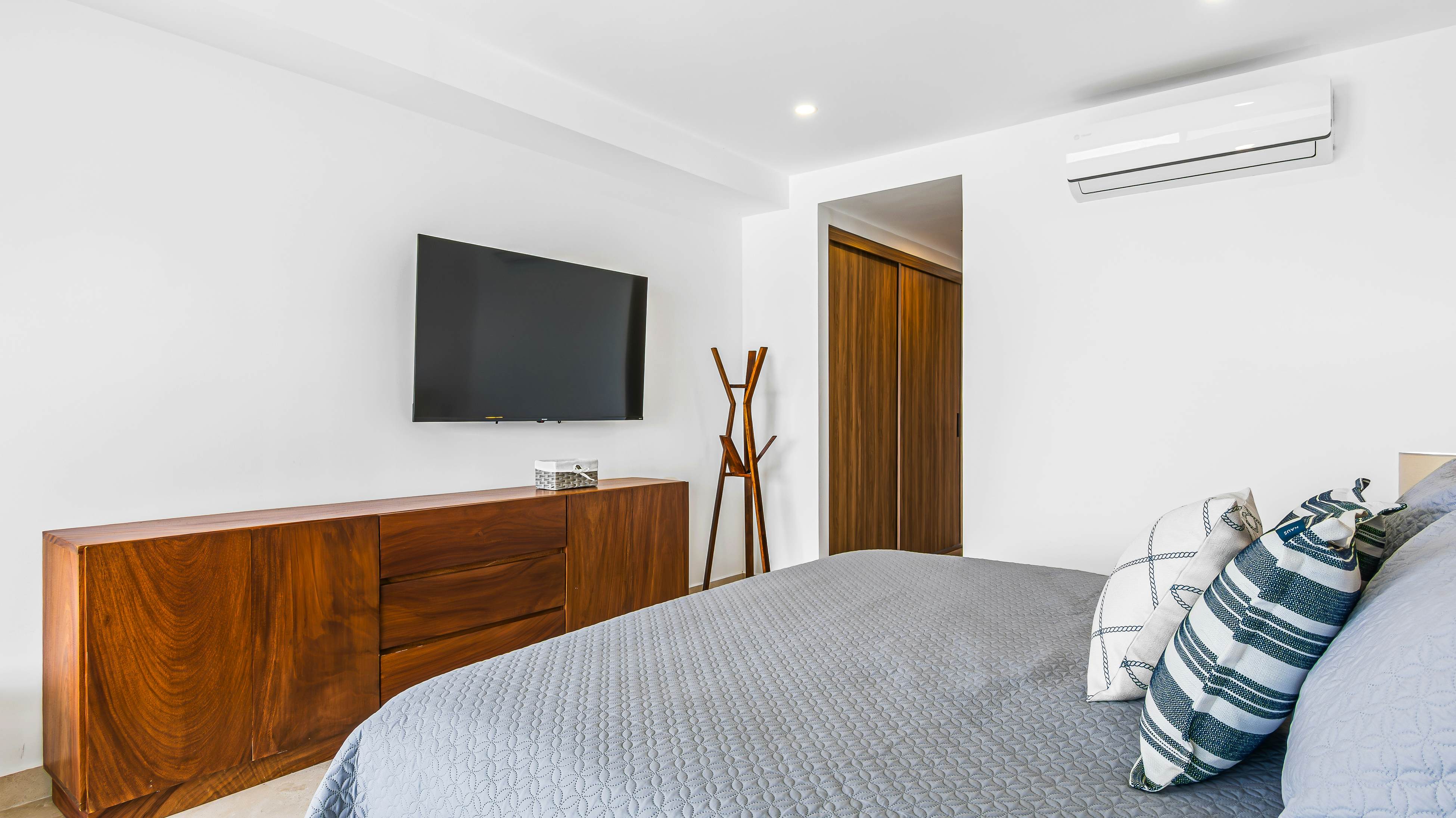 The Marlin Room at Harbor 171 Torre Norte