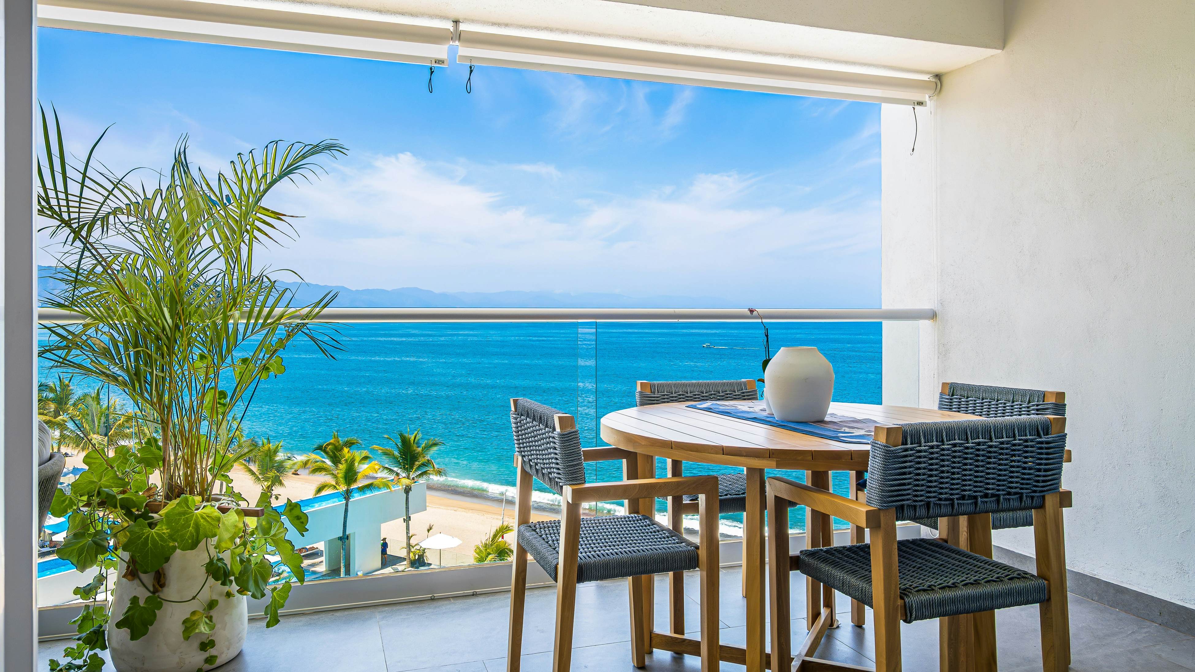 The Marlin Room at Harbor 171 Torre Norte