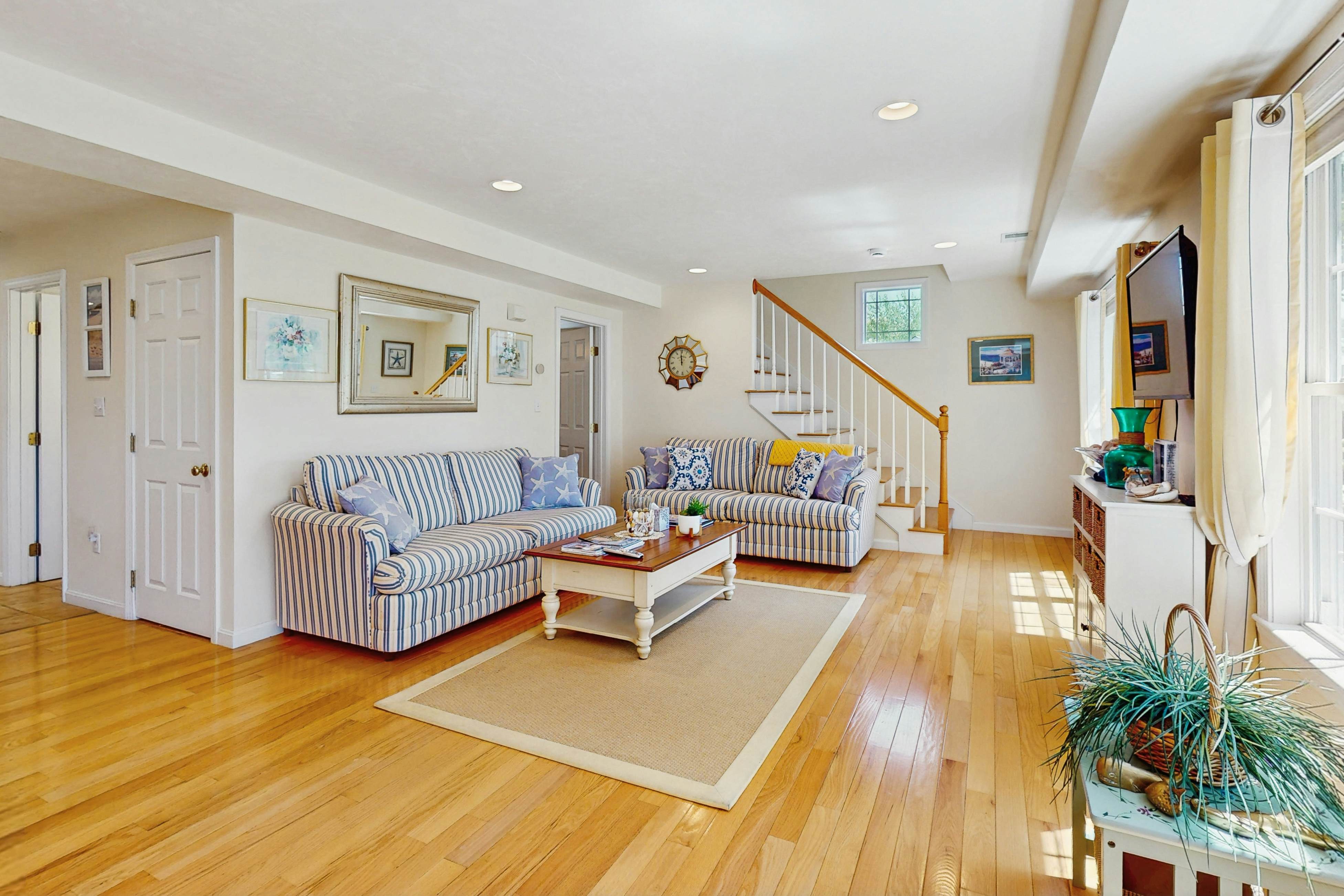 The Yarmouth Anchor - 14