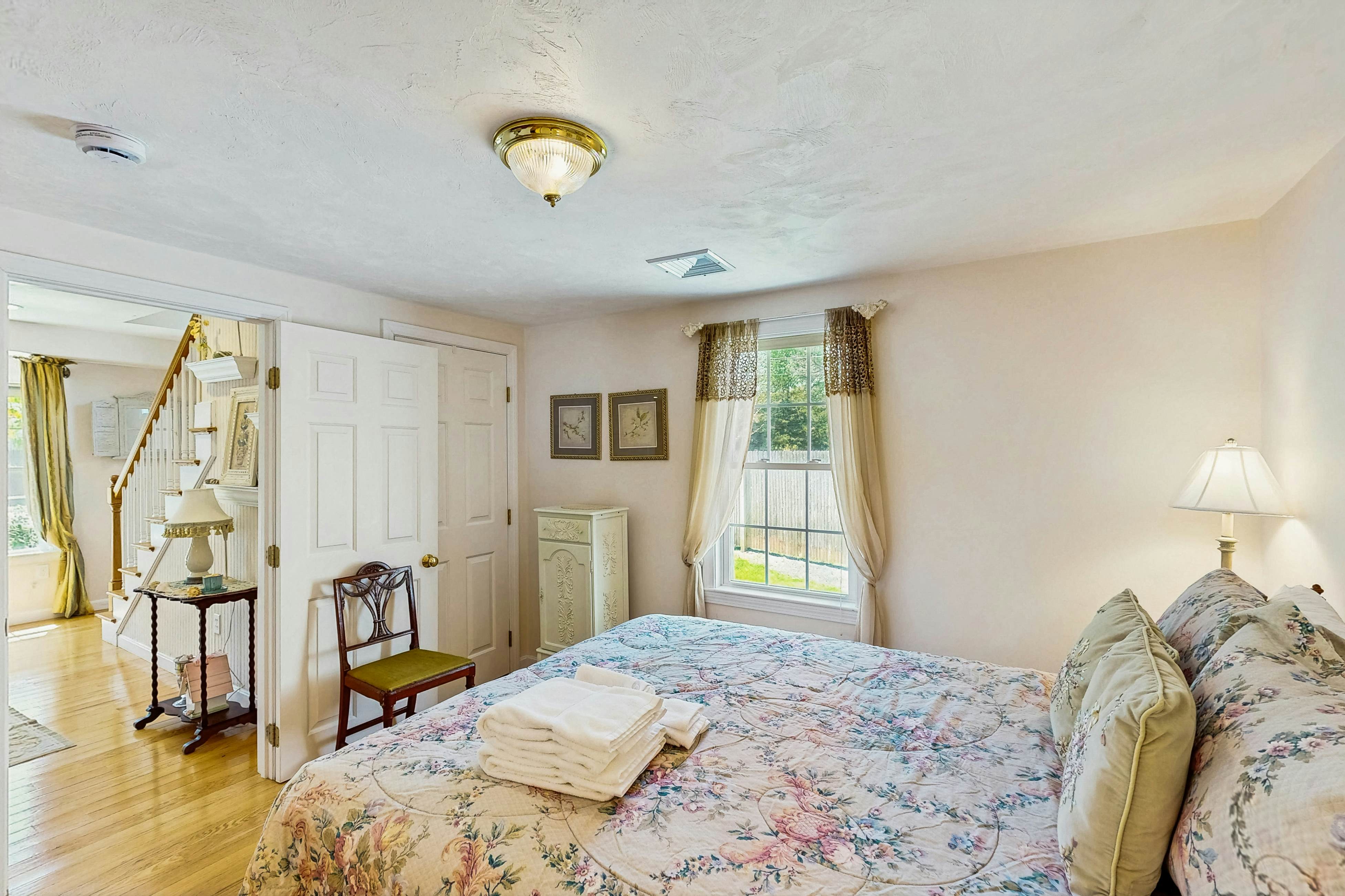 The Yarmouth Anchor - 12