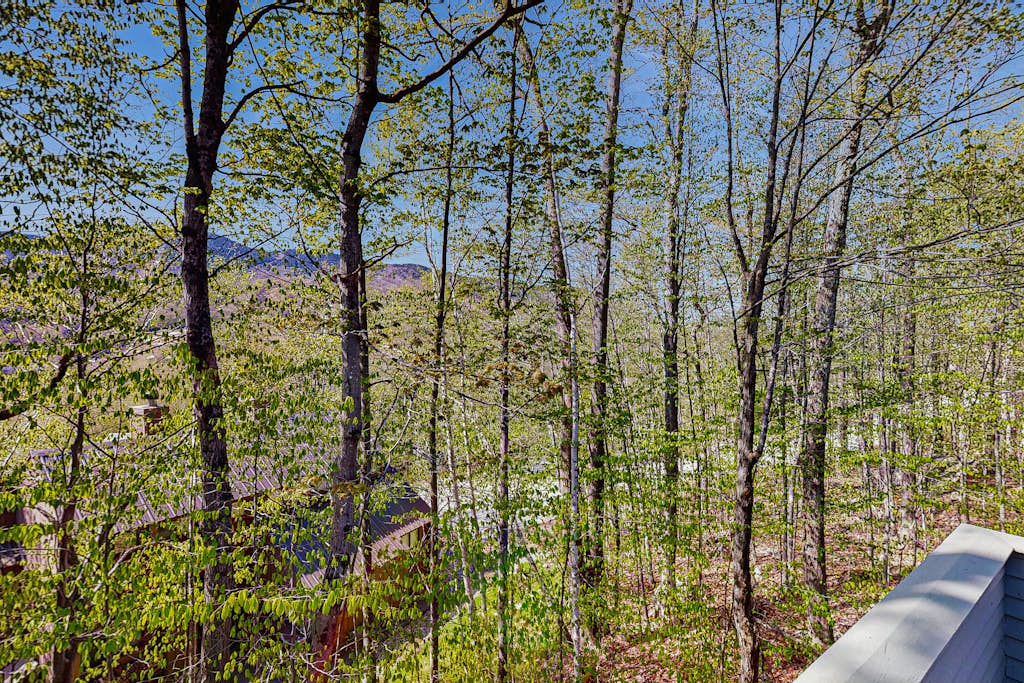 Loon Mountain Nest | 2 Bed Lincoln, NH Condo | Vacasa