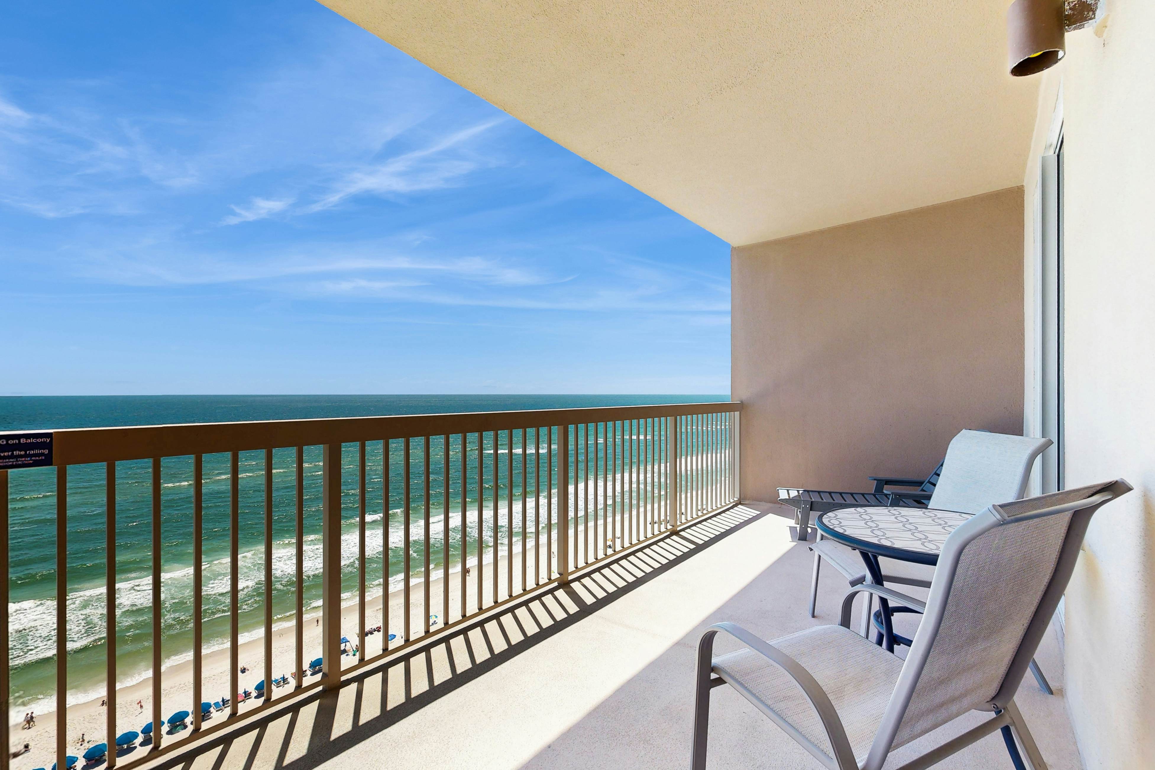 Sunrise Beach 1407 - Beachfront Condo