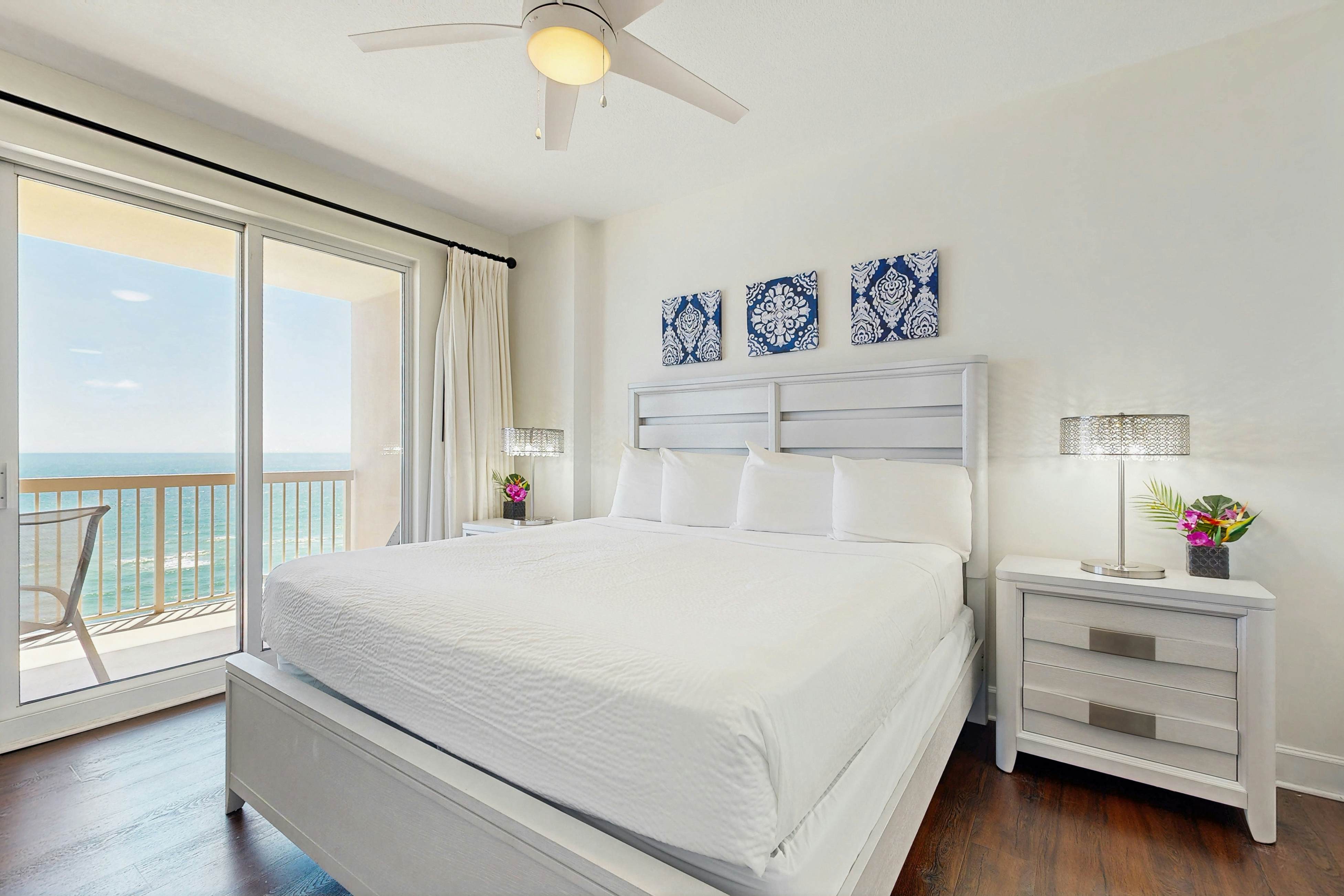 Sunrise Beach 1407 - Beachfront Condo