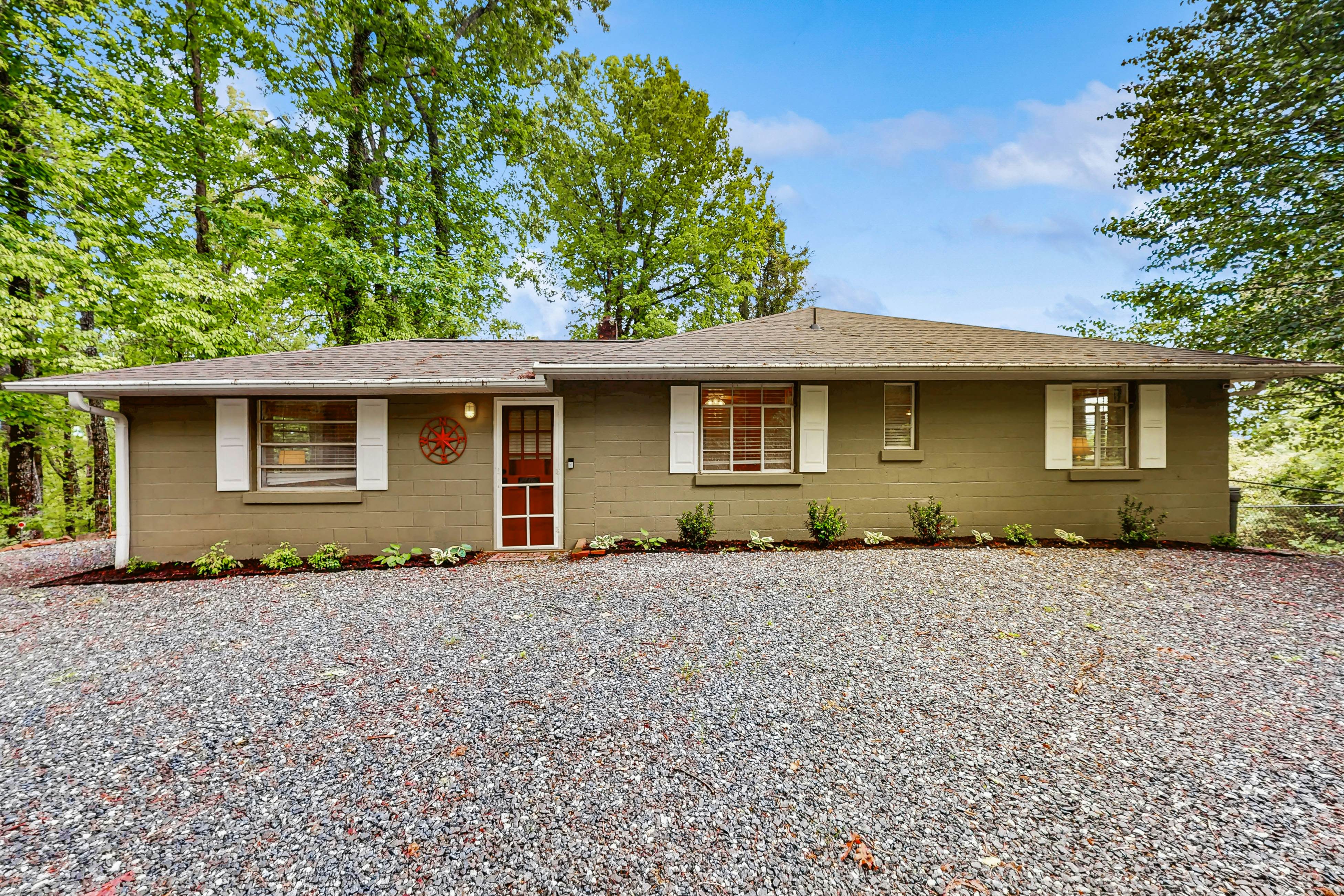 Lake Chatuge Cottage