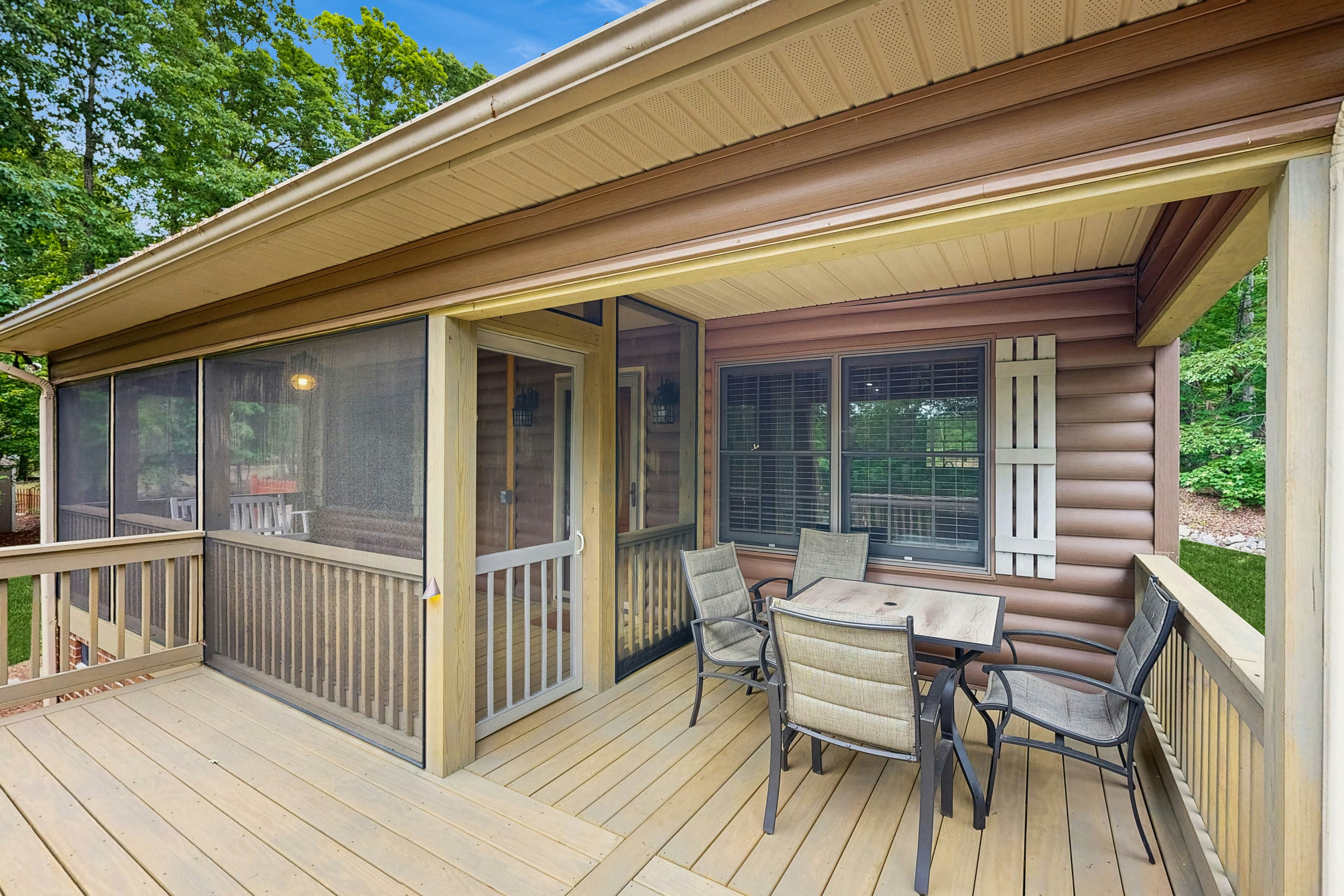 The Cozy Cabin on Lake Gaston