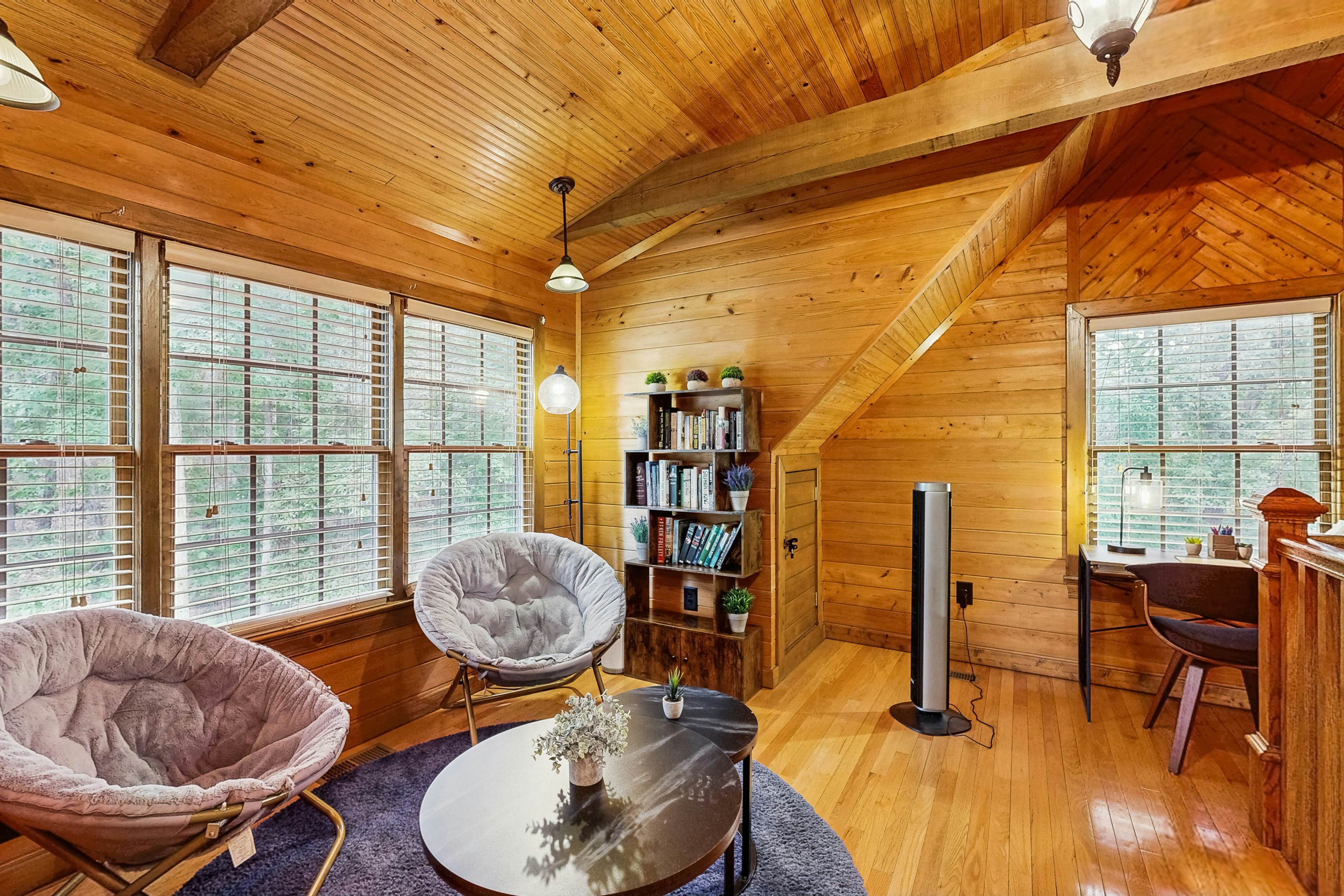 The Cozy Cabin on Lake Gaston