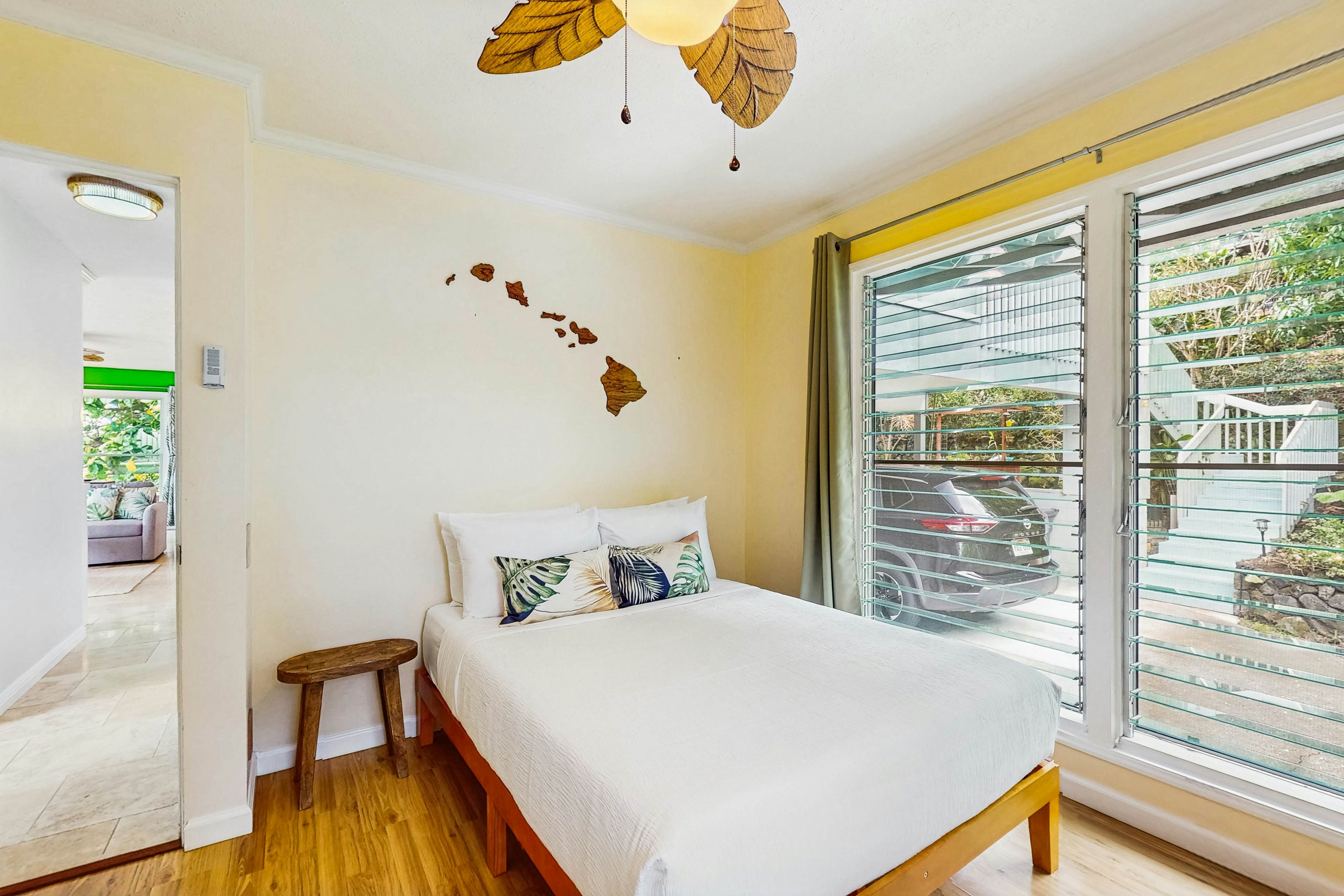 Pualani Island Getaway - Main House & Ohana- 30-night minimum