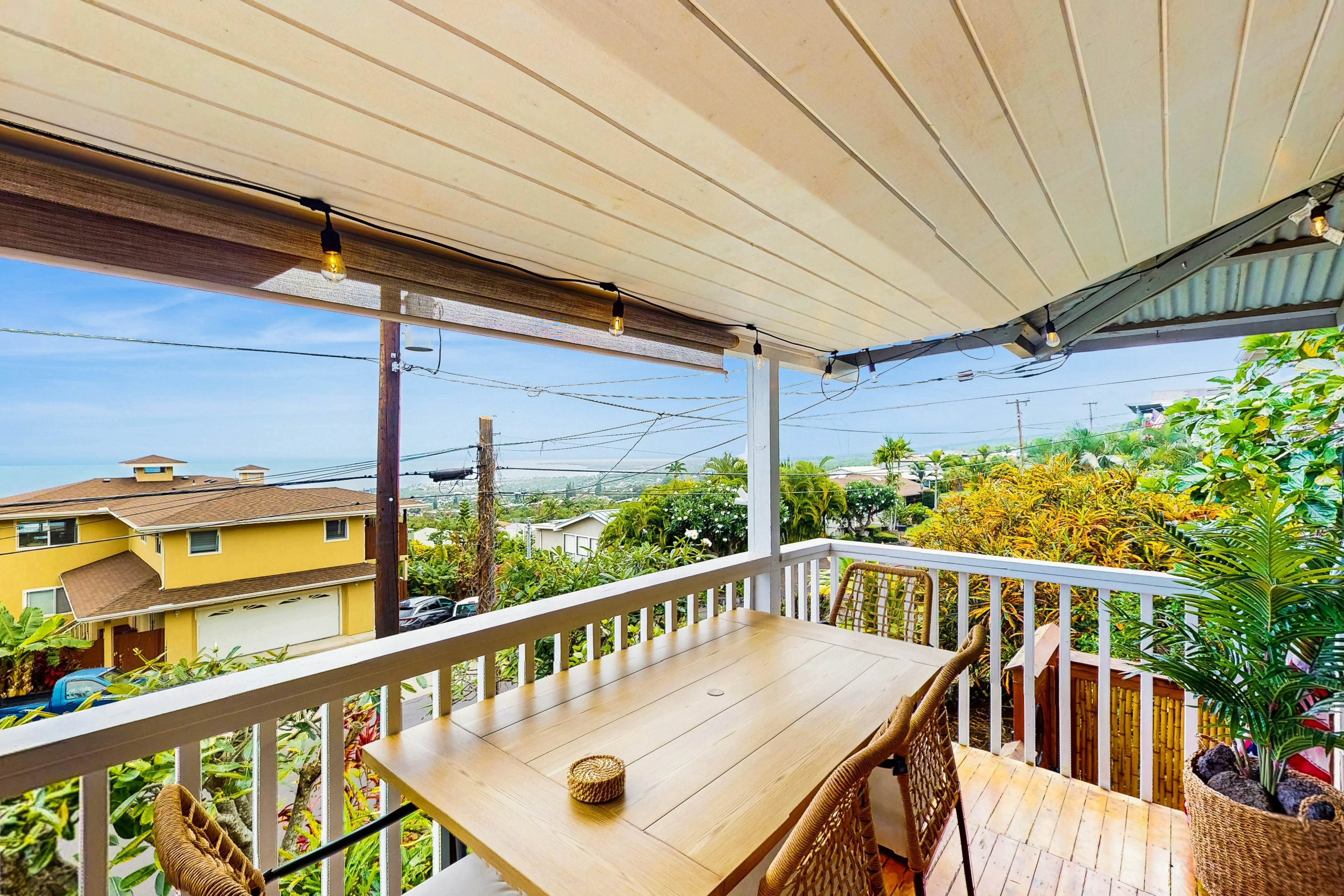 Pualani Island Getaway - Main House & Ohana- 30-night minimum