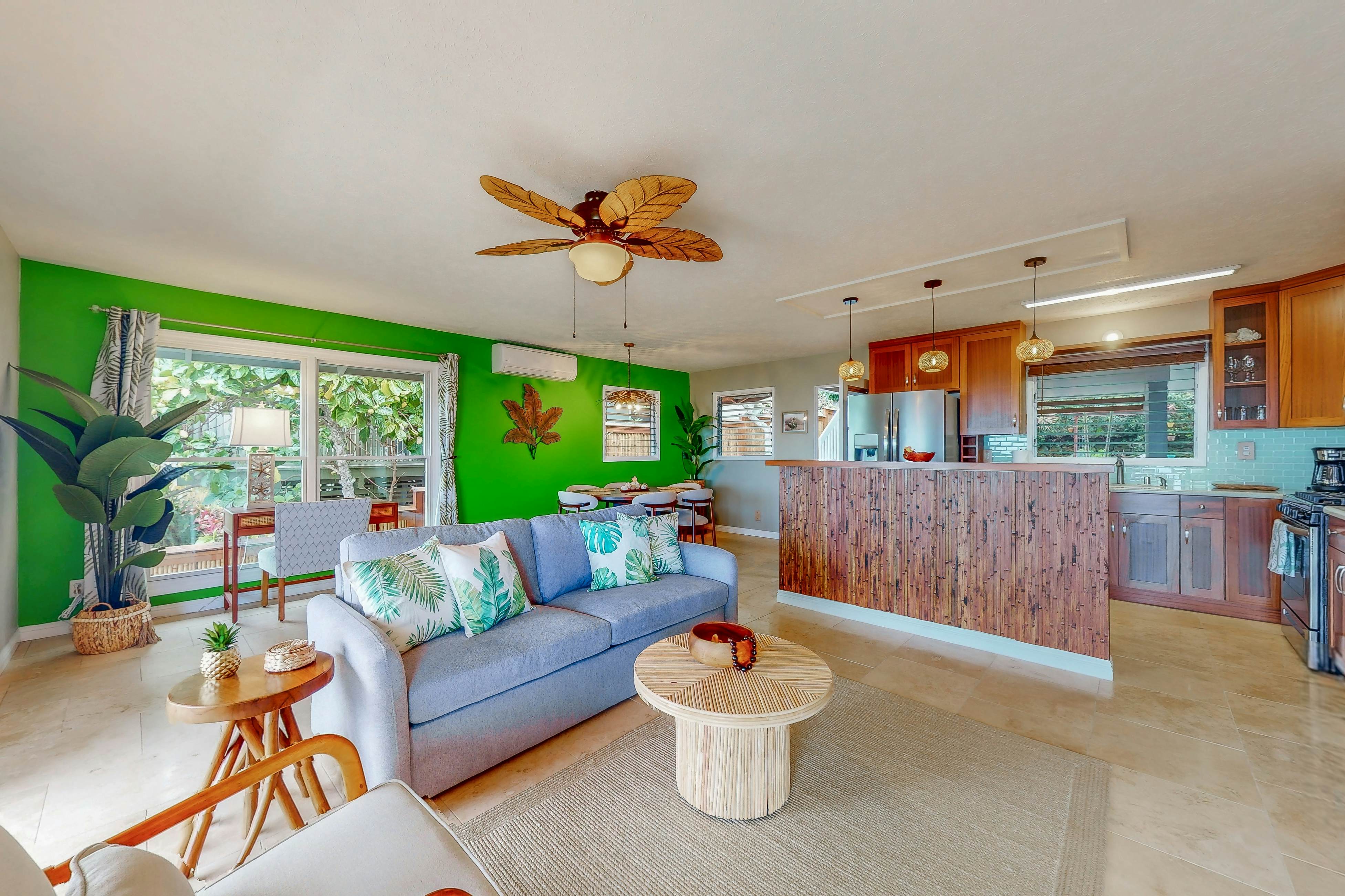 Pualani Island Getaway - Main House- 30-night minimum