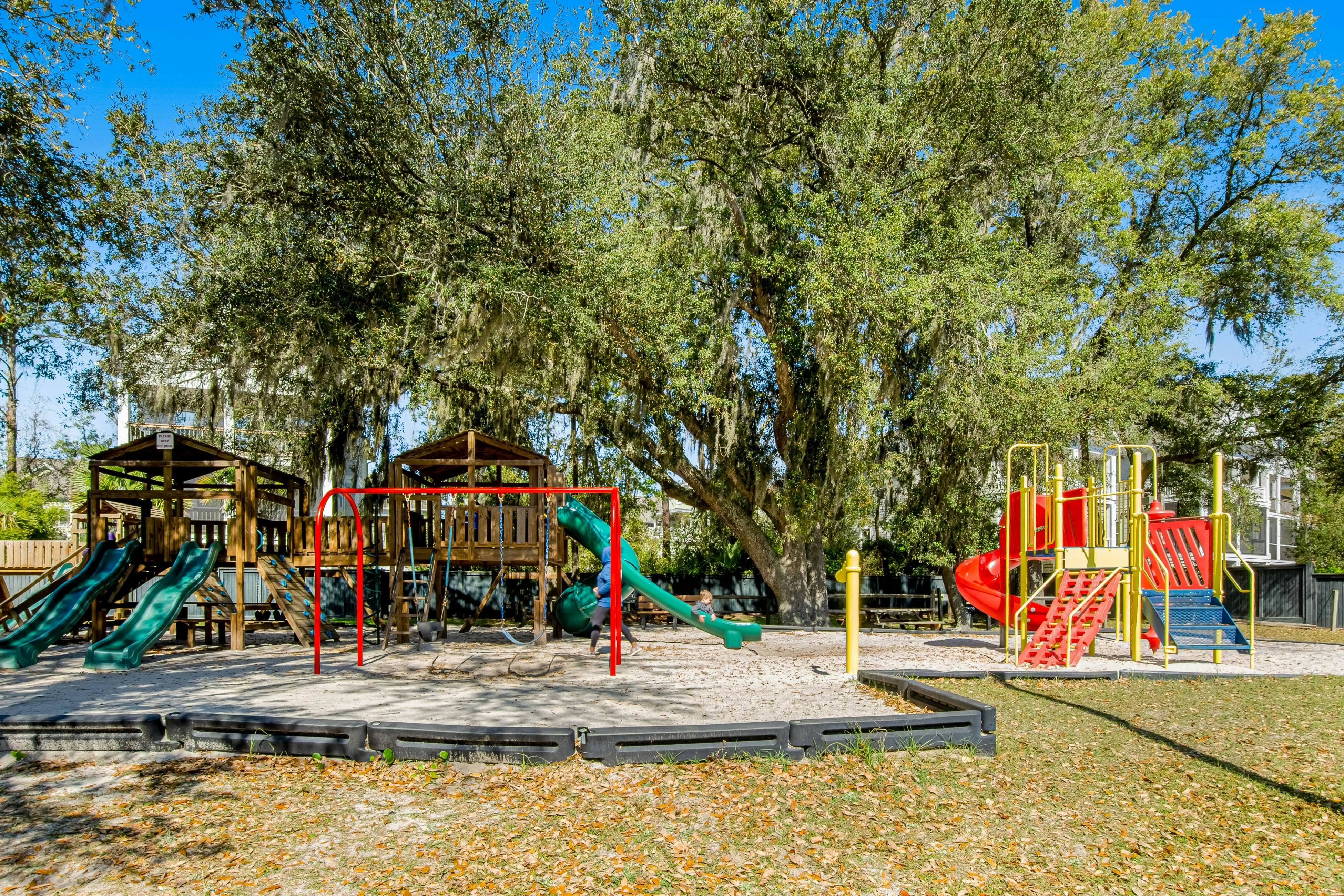 HH Beach & Tennis 119C