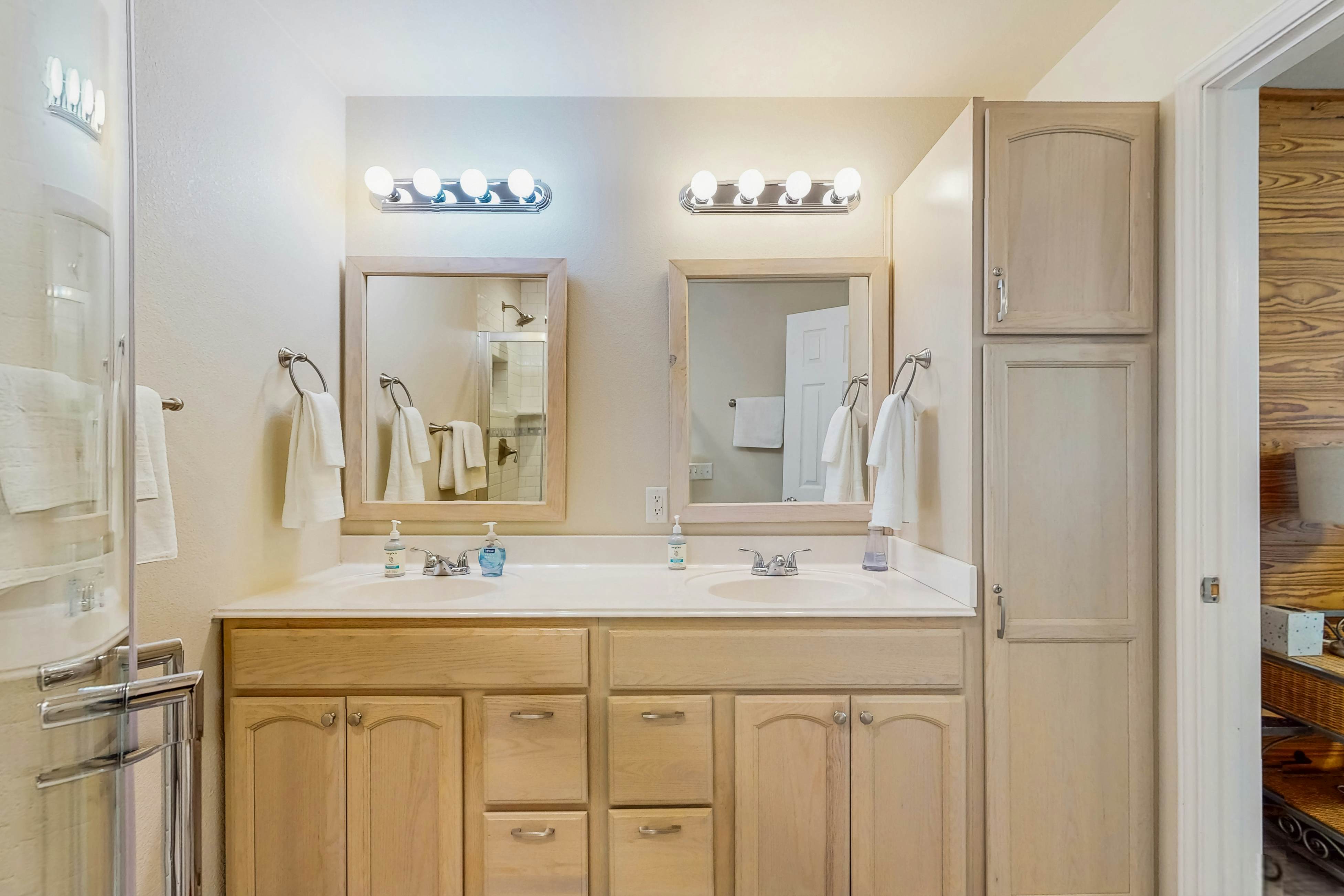 Ruff Lakehouse on Lake LBJ