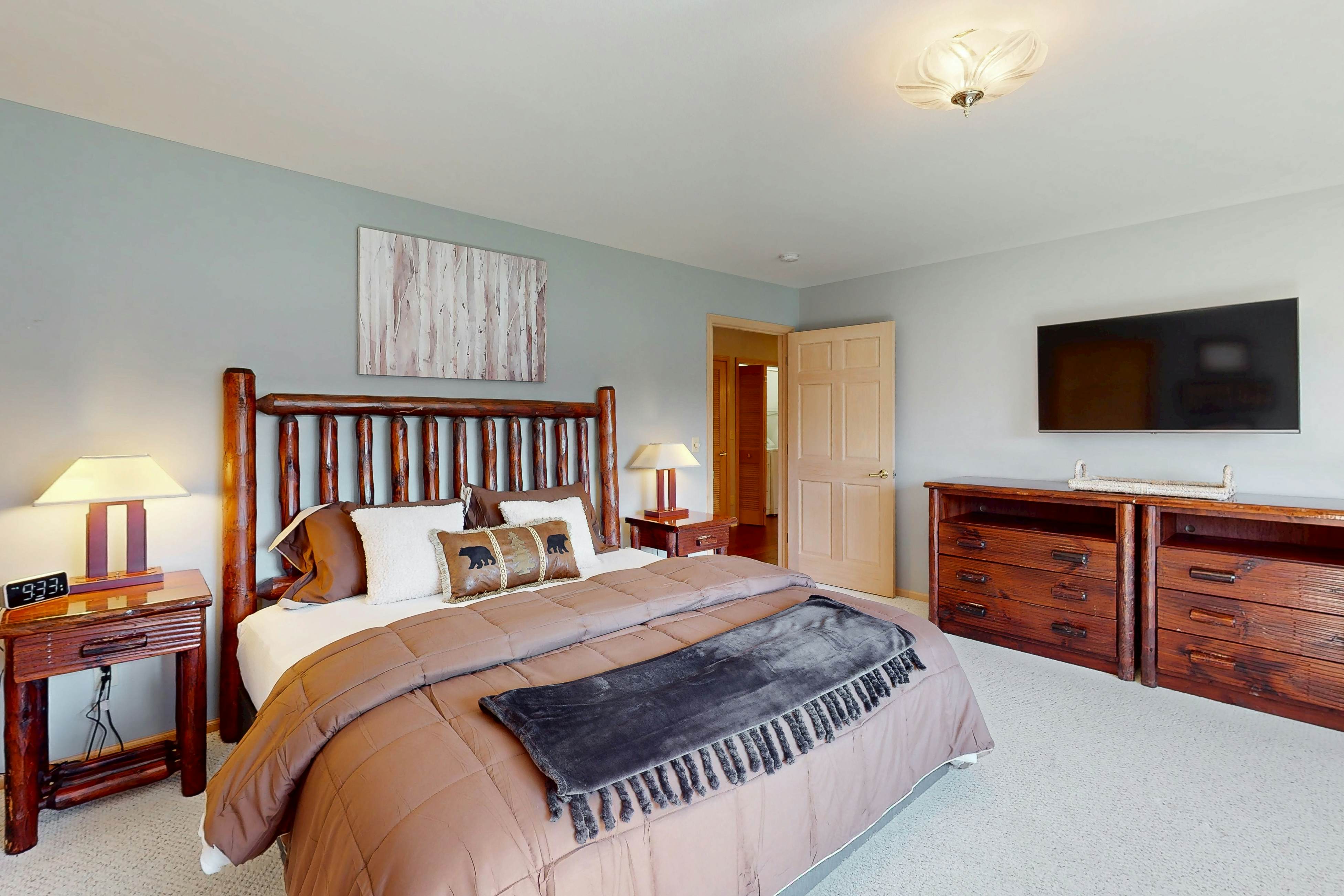 The 19th Hole Lakeside