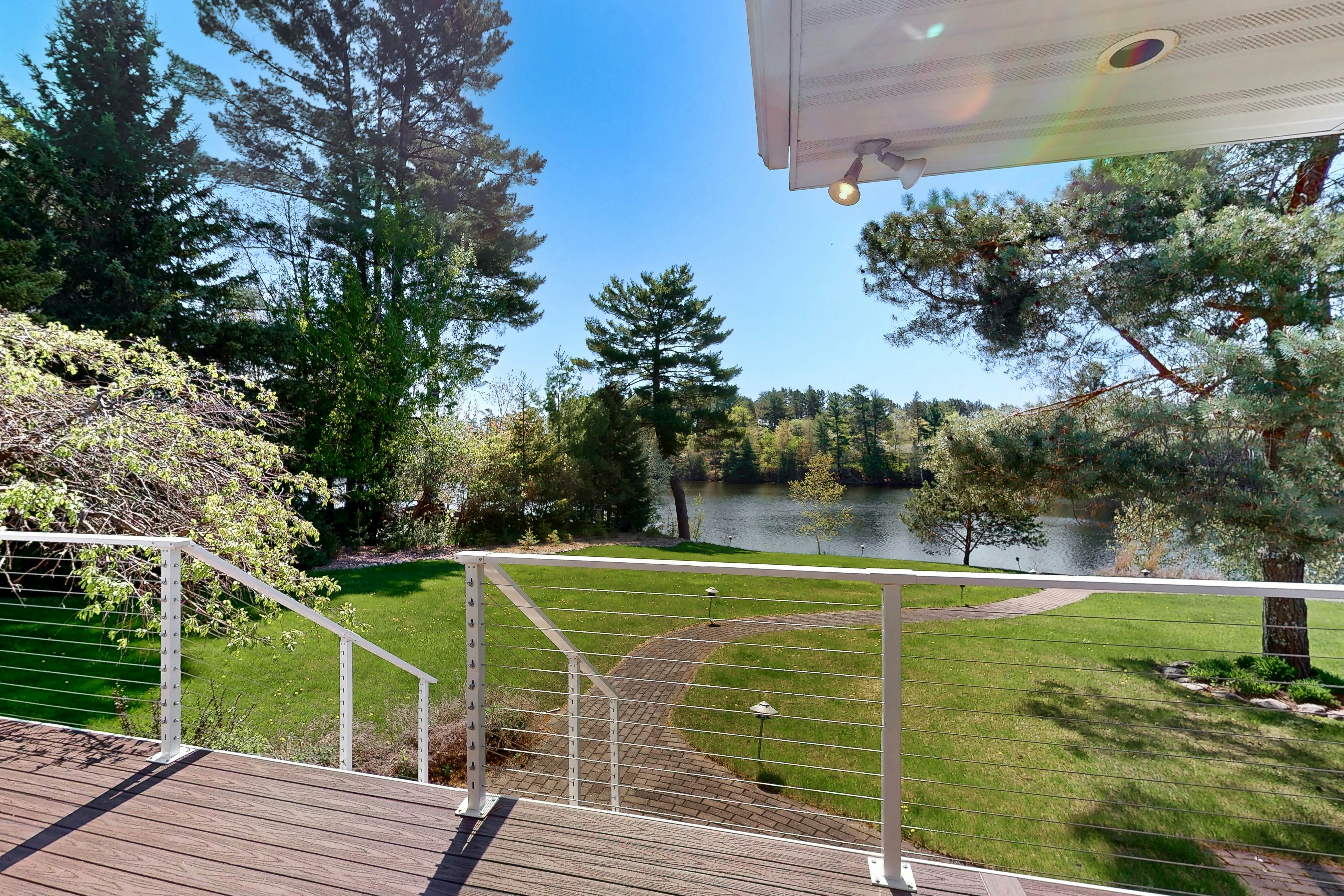 The 19th Hole Lakeside