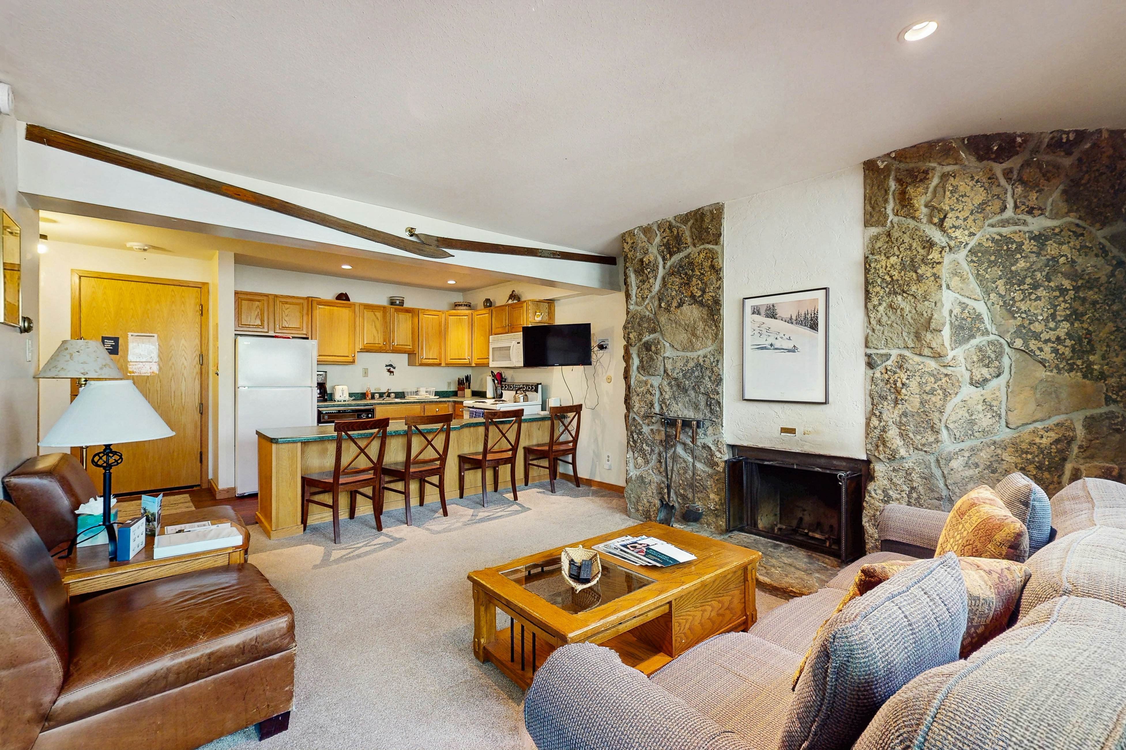 Cozy Slopeside Condo