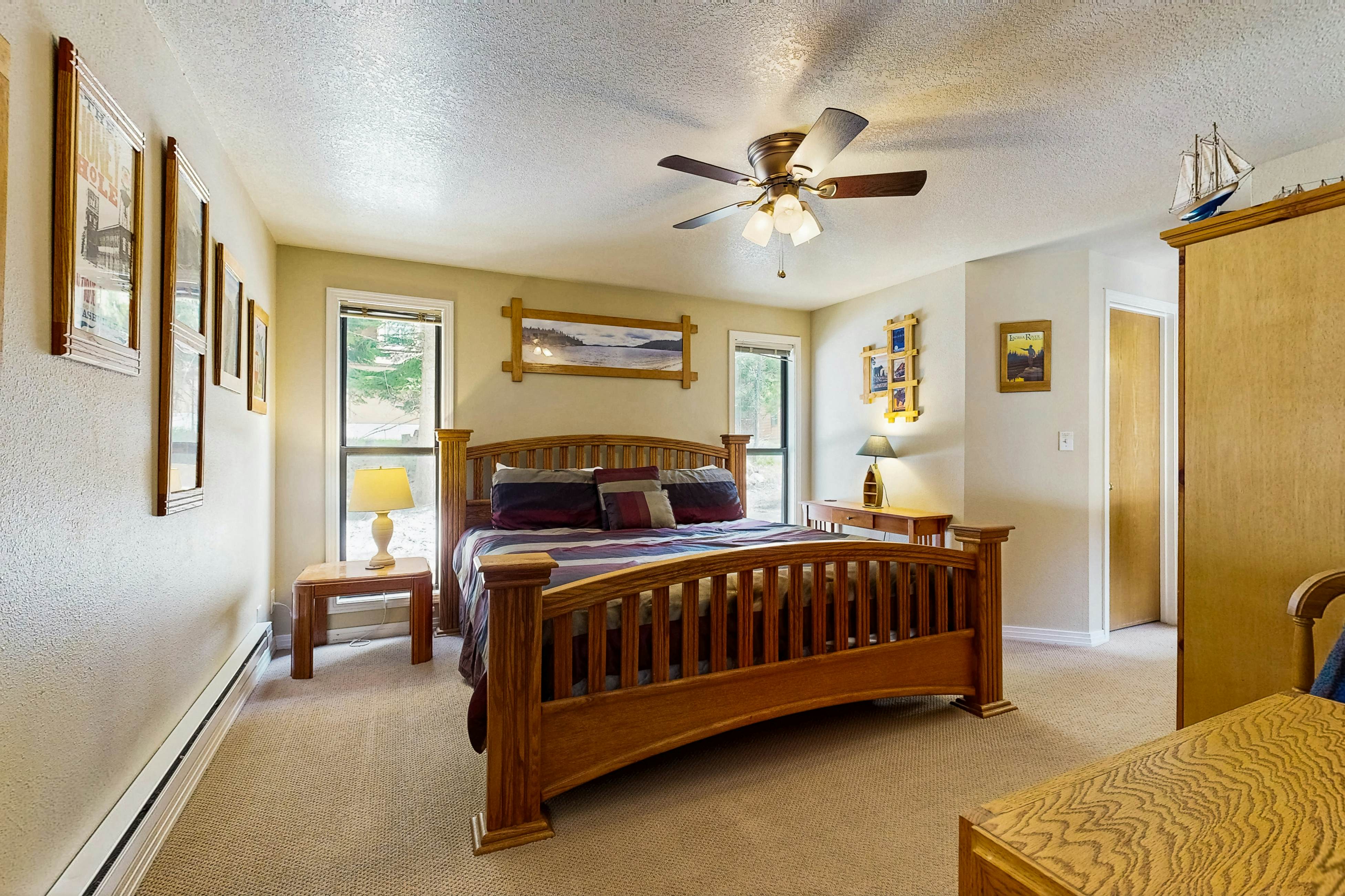 Aspen Village Golf Course Condo - Snowshoes