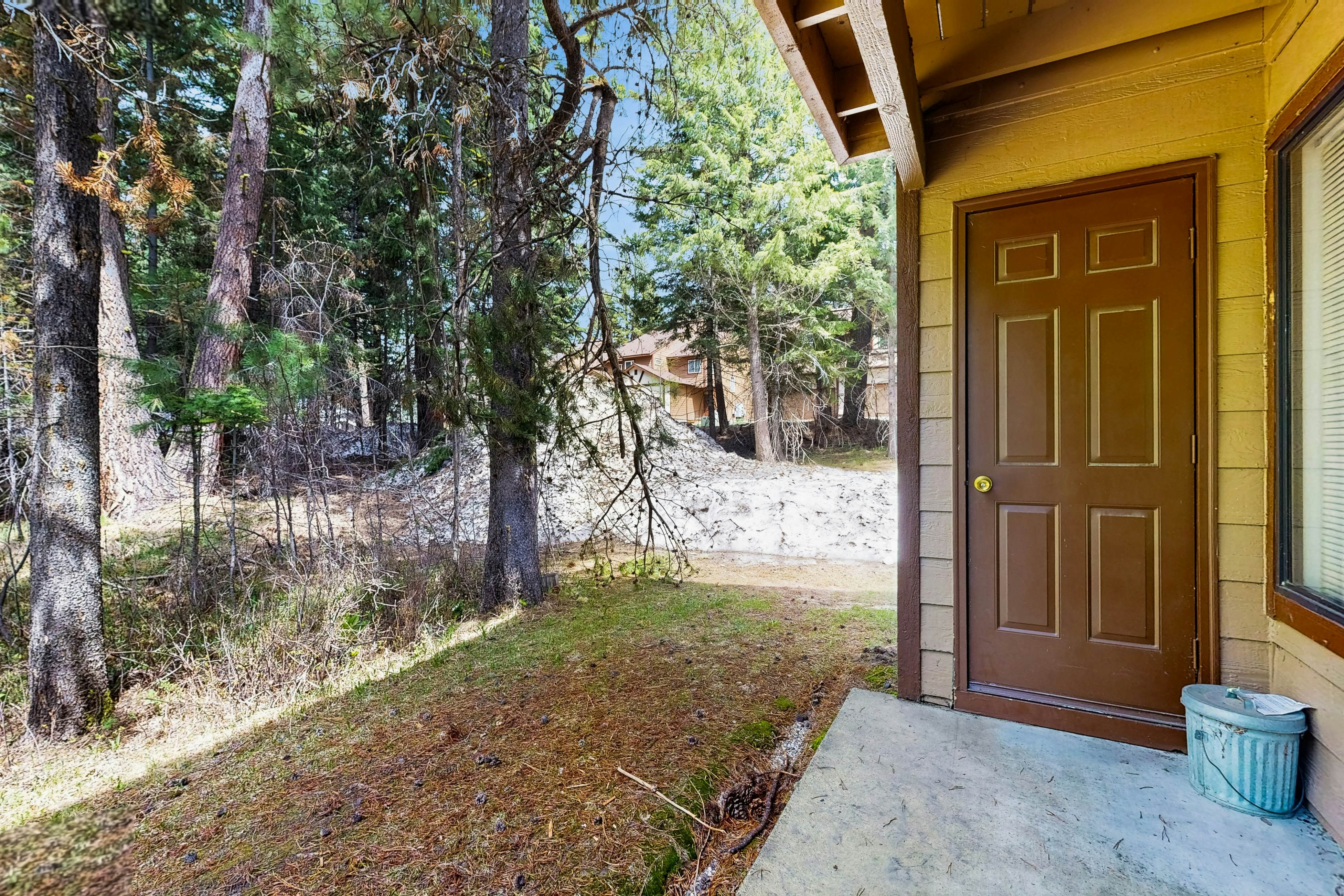 Aspen Village Golf Course Condo - Snowshoes