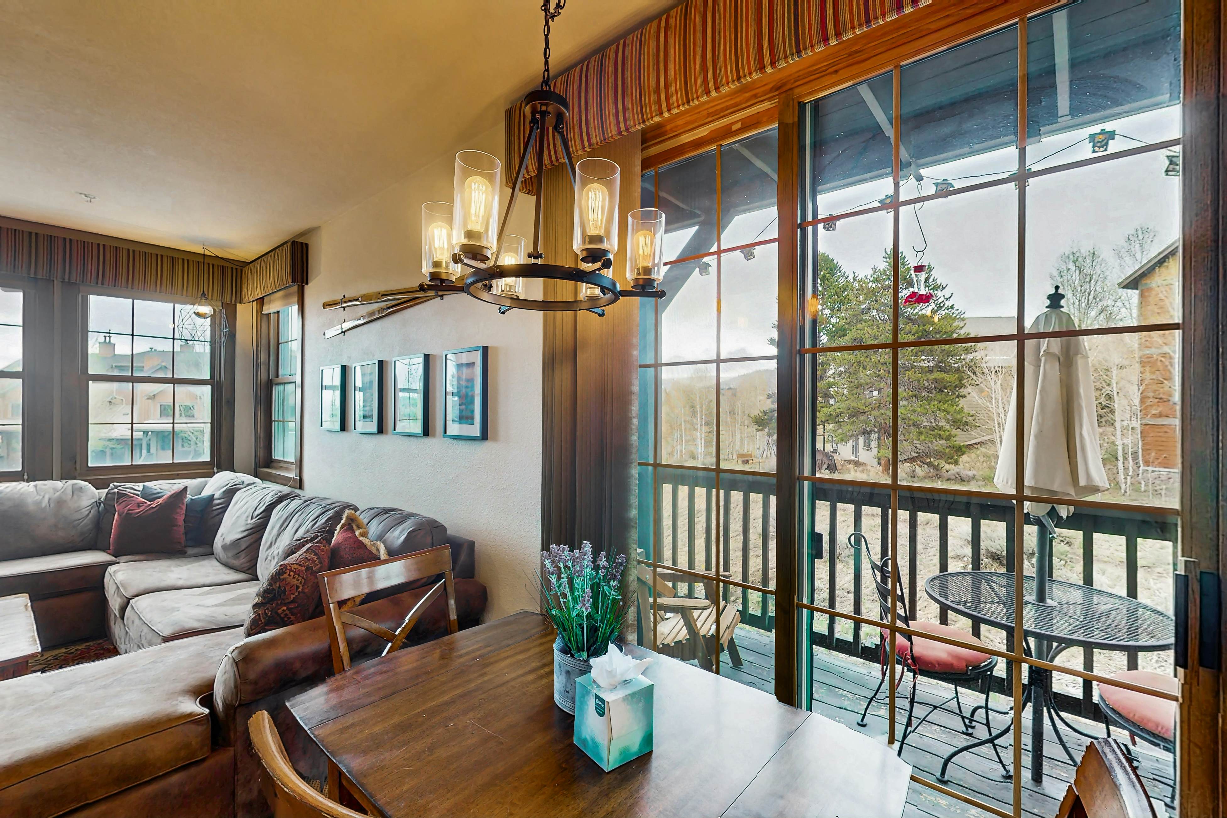 Kicking Horse Lodges 4-205