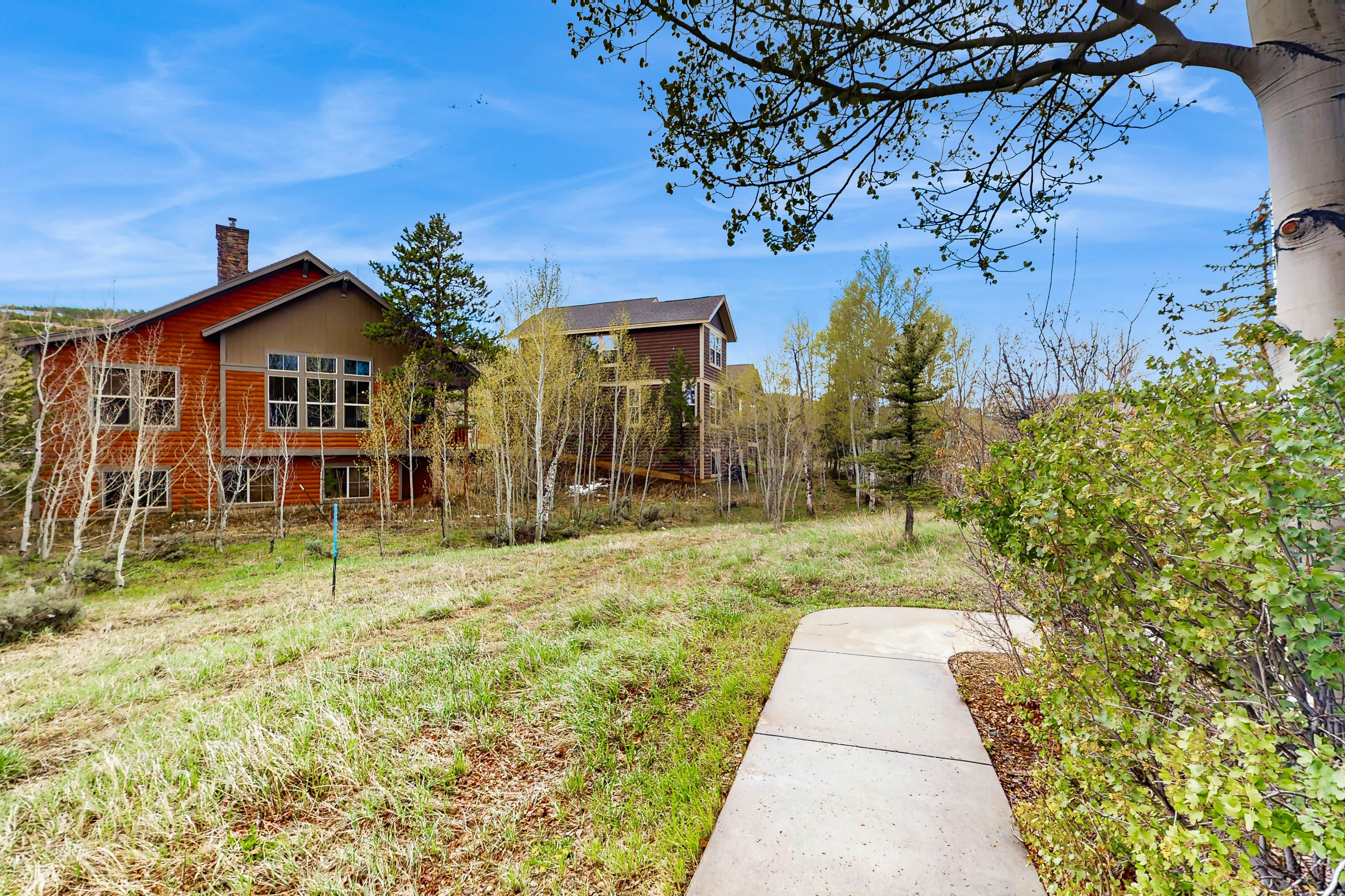 Kicking Horse Lodges 4-205