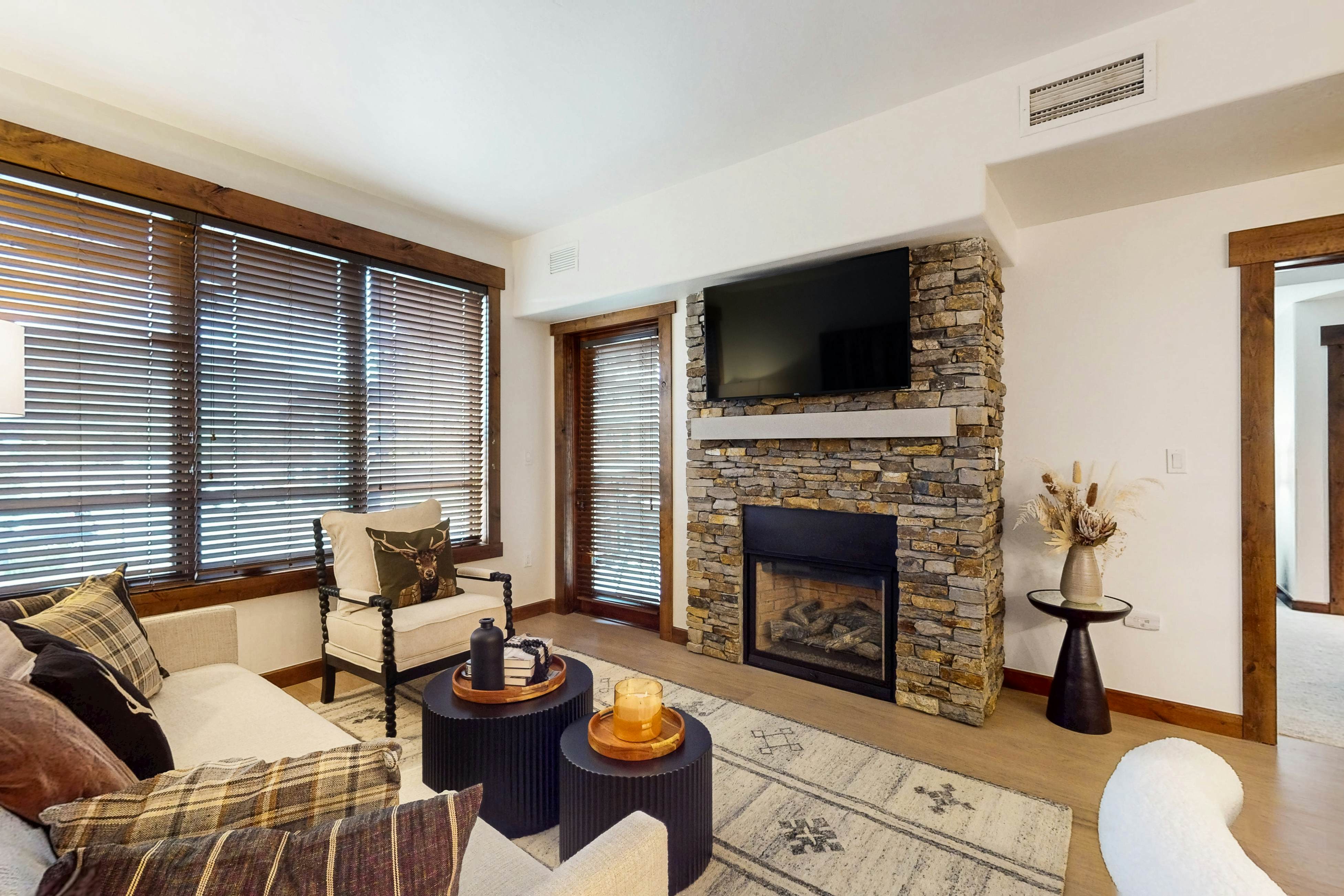 Trailhead Lodge 2106