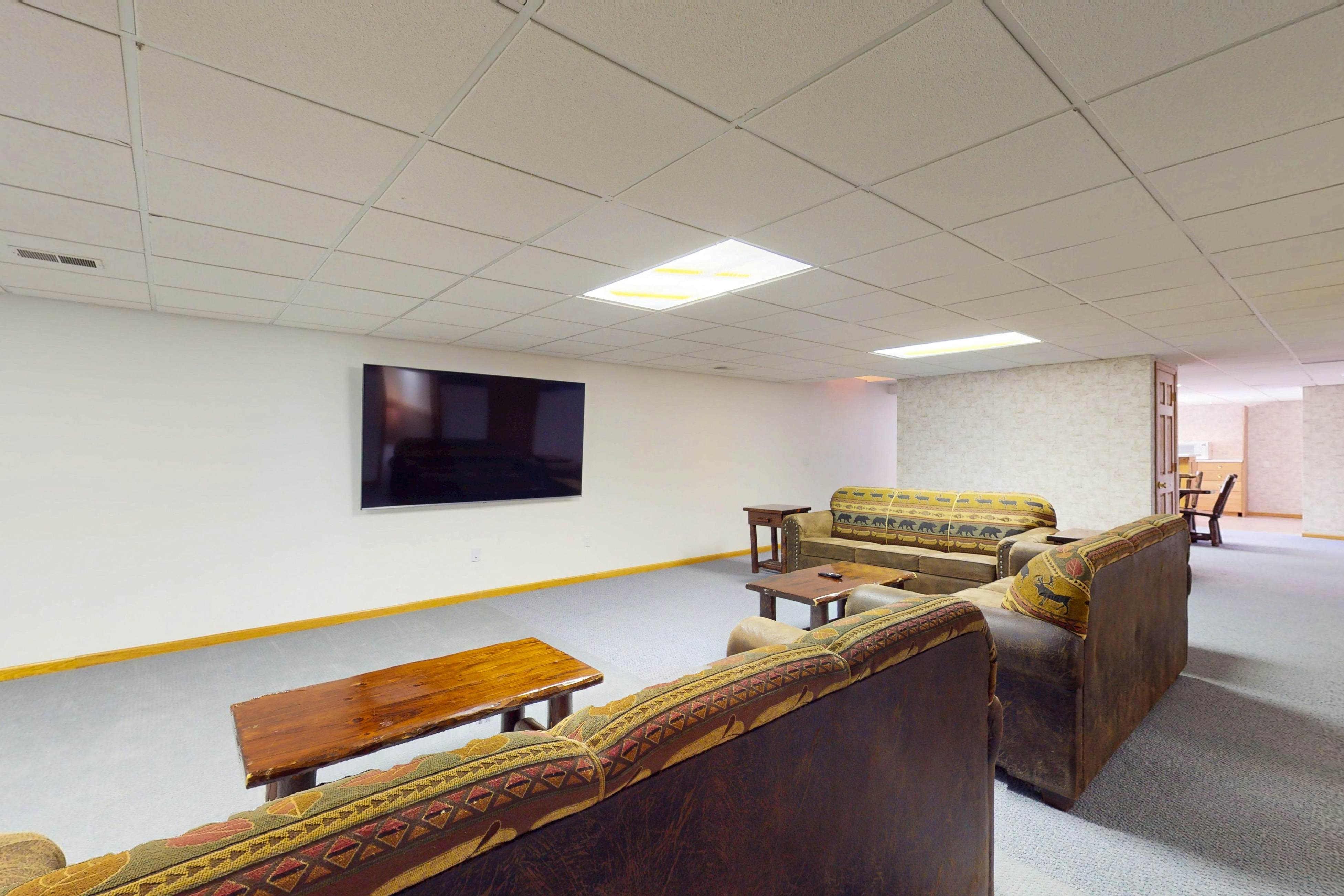 The 19th Hole Lakeside