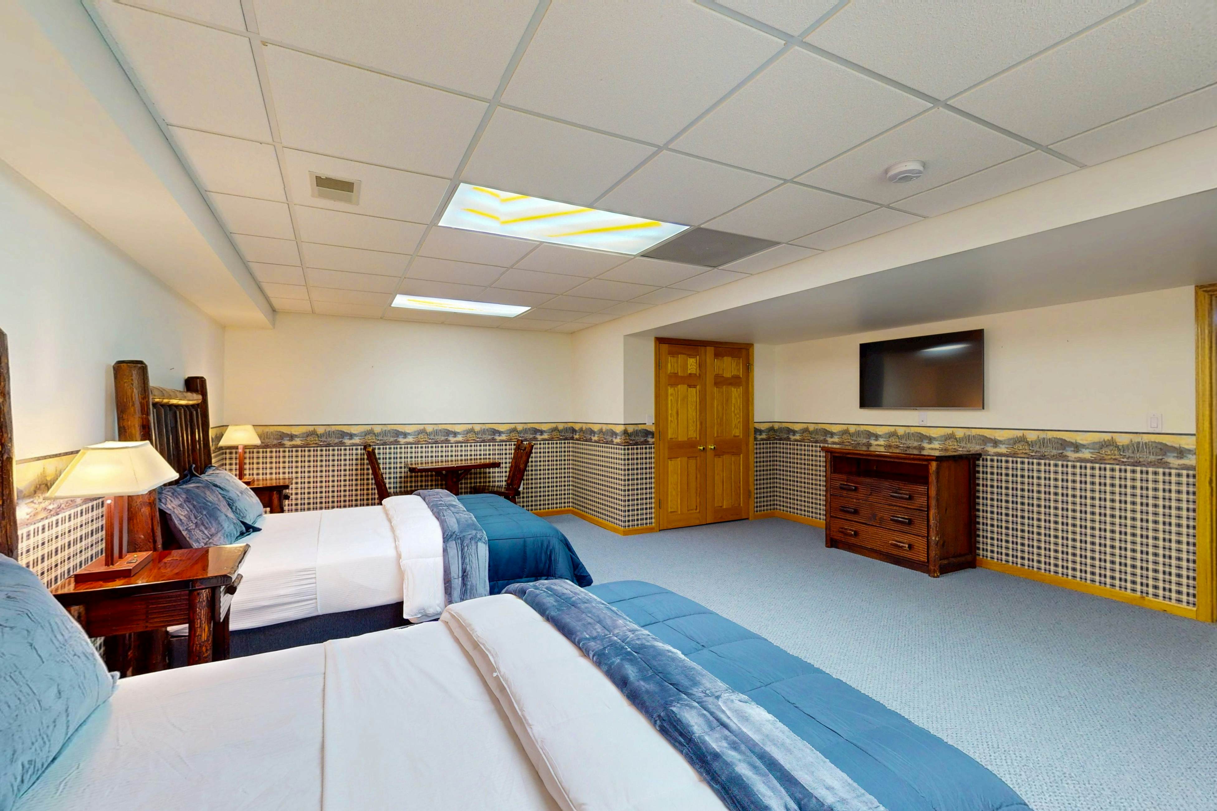 The 19th Hole Lakeside