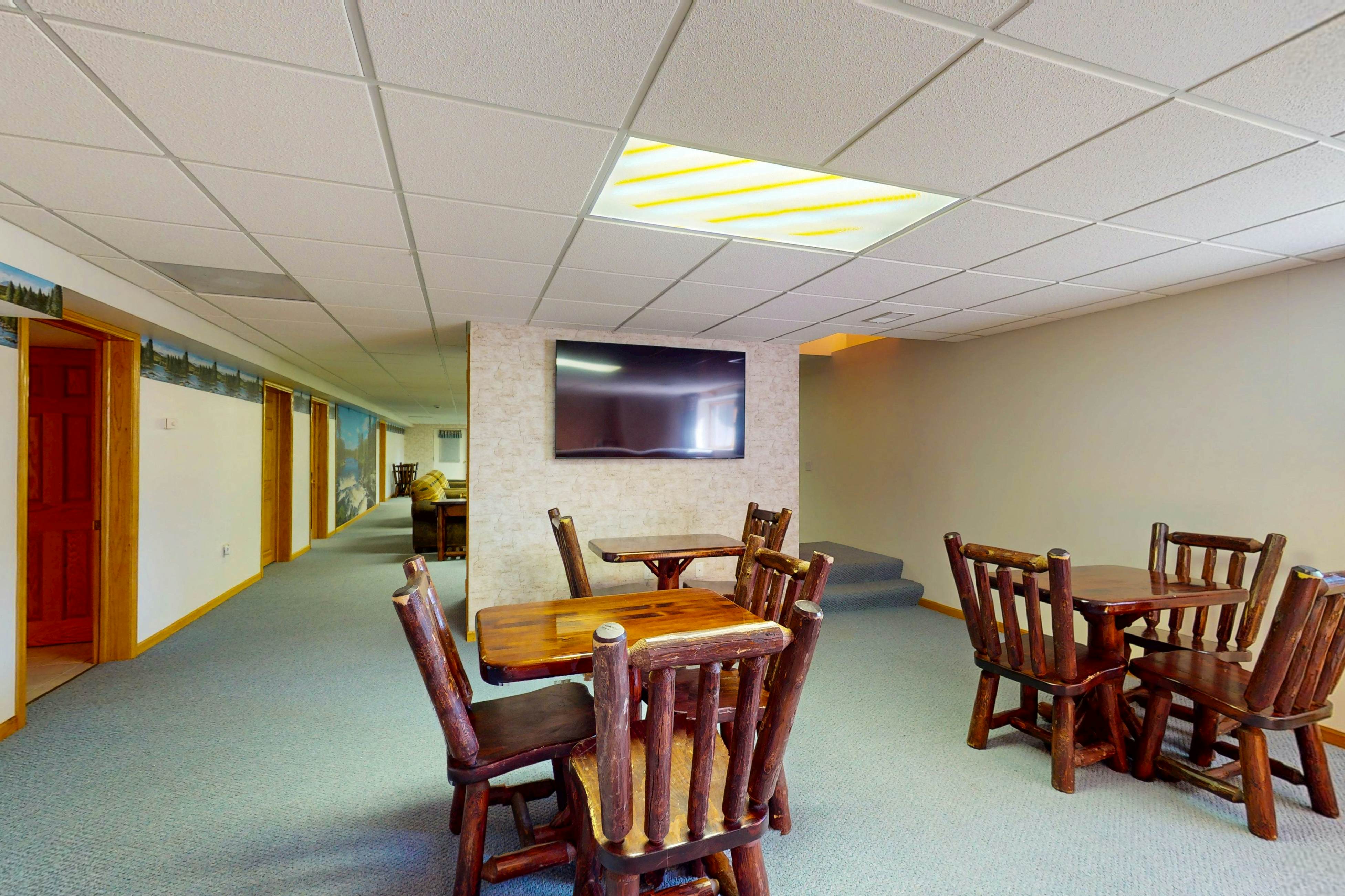 The 19th Hole Lakeside