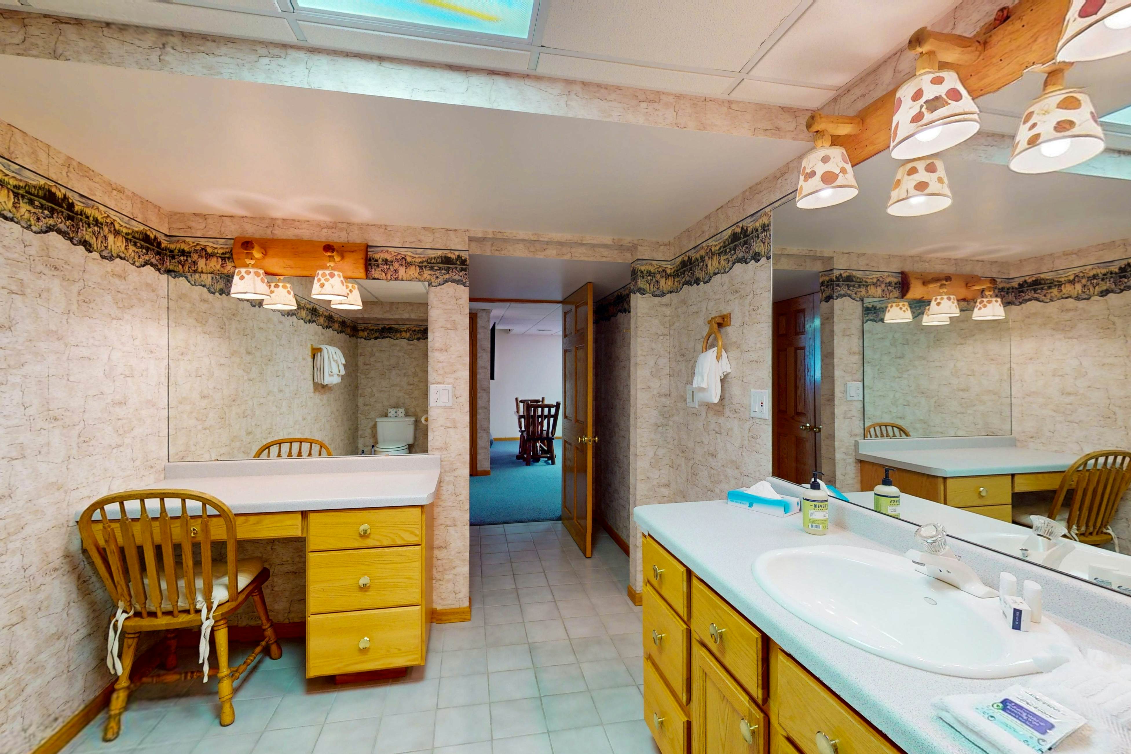 The 19th Hole Lakeside