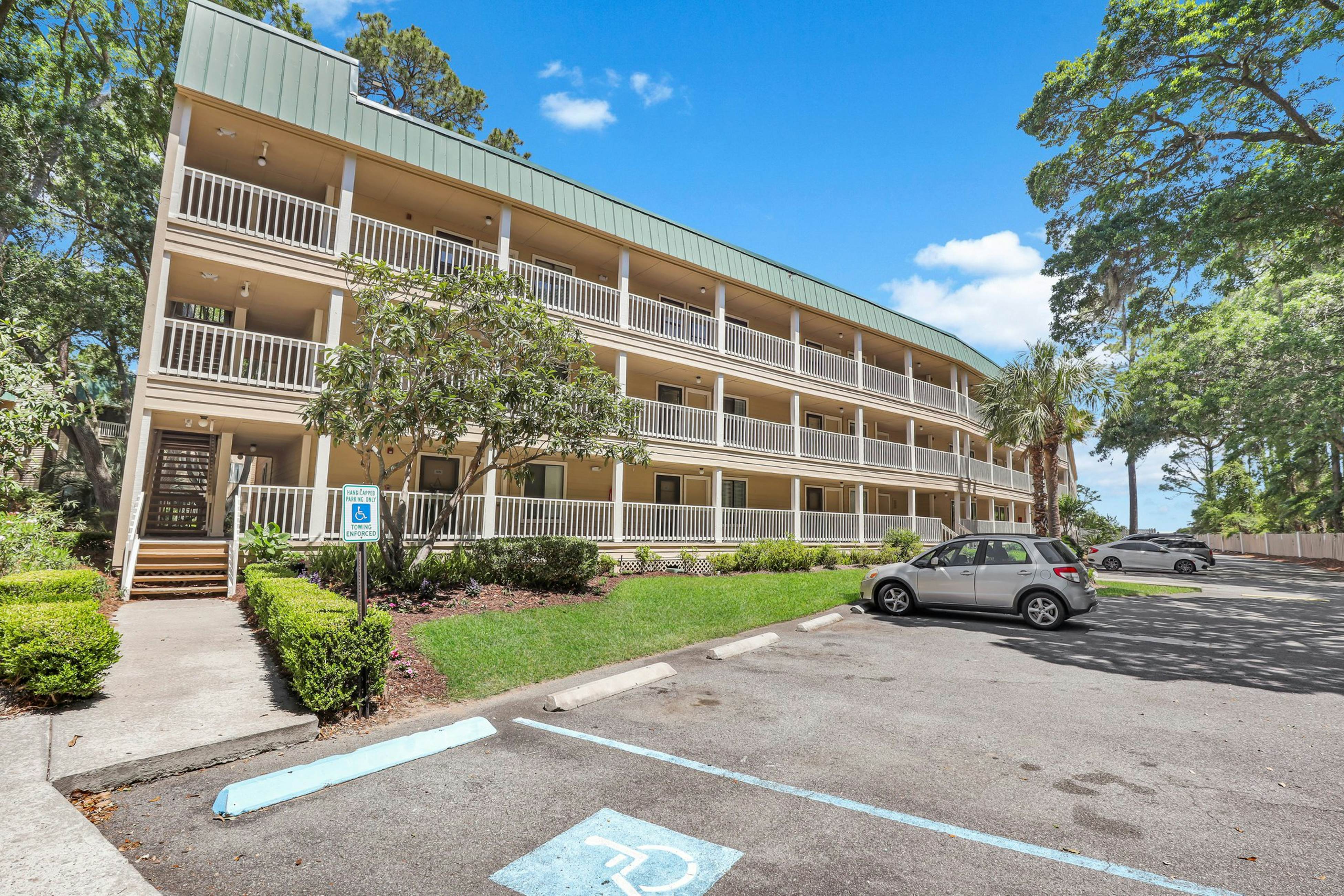 Spa on Port Royal Sound 1225