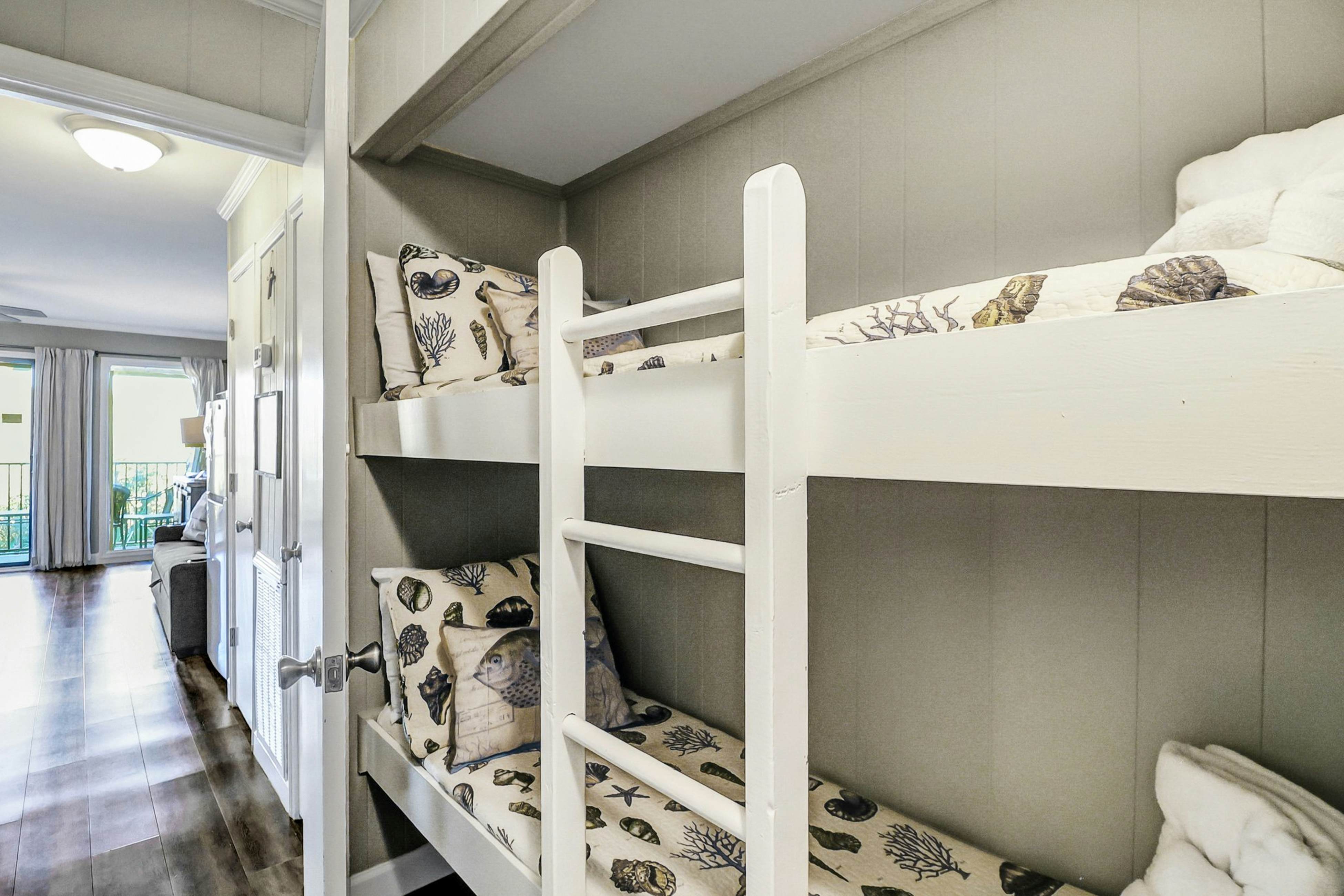 HH Beach & Tennis 119C