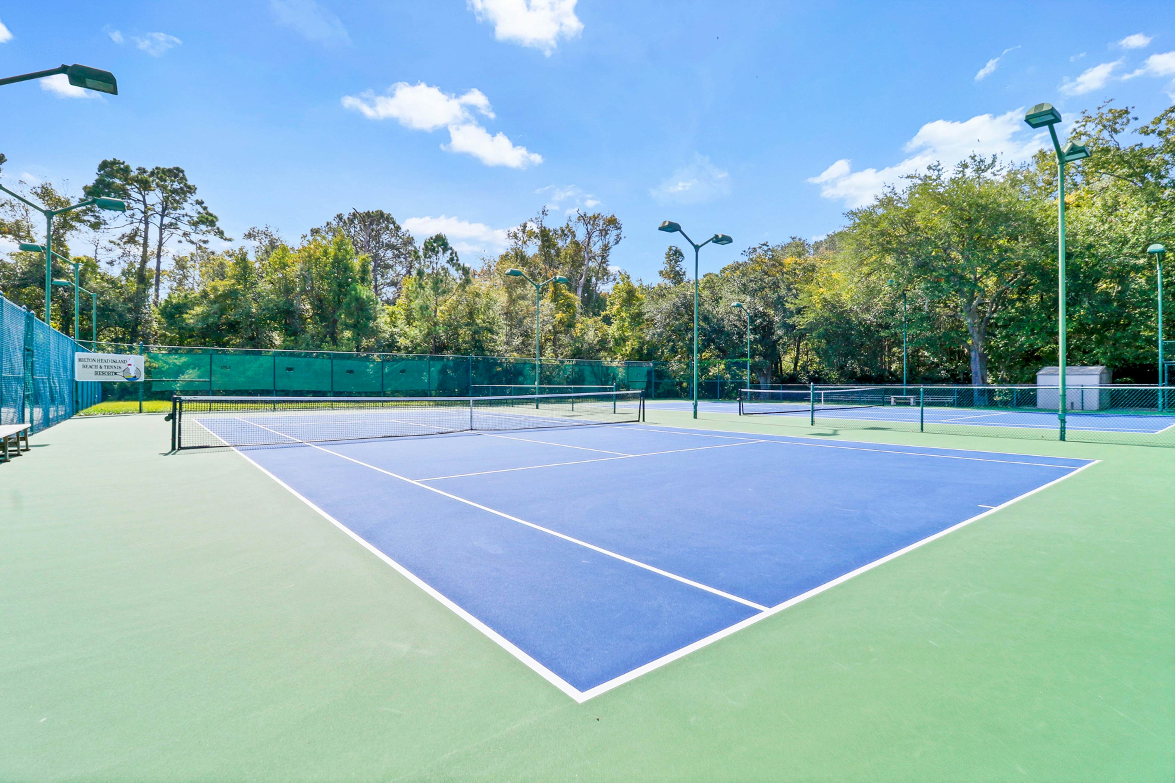 HH Beach & Tennis 119C