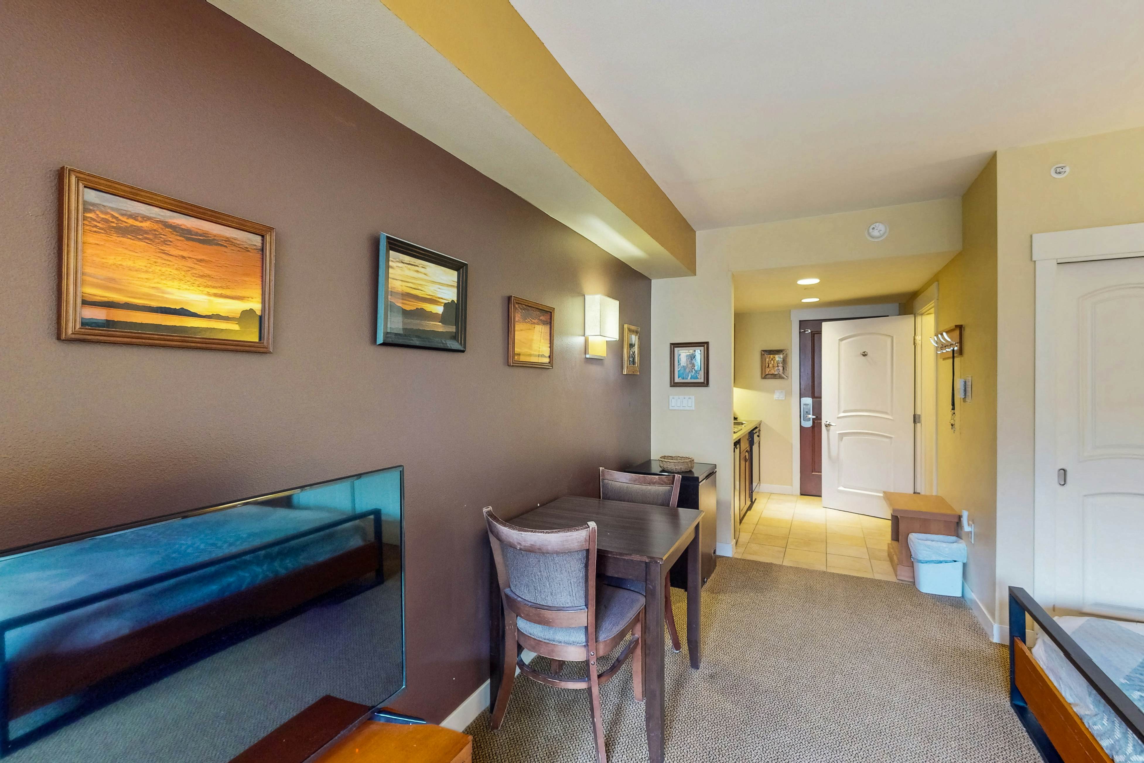 Founders Pointe 4445