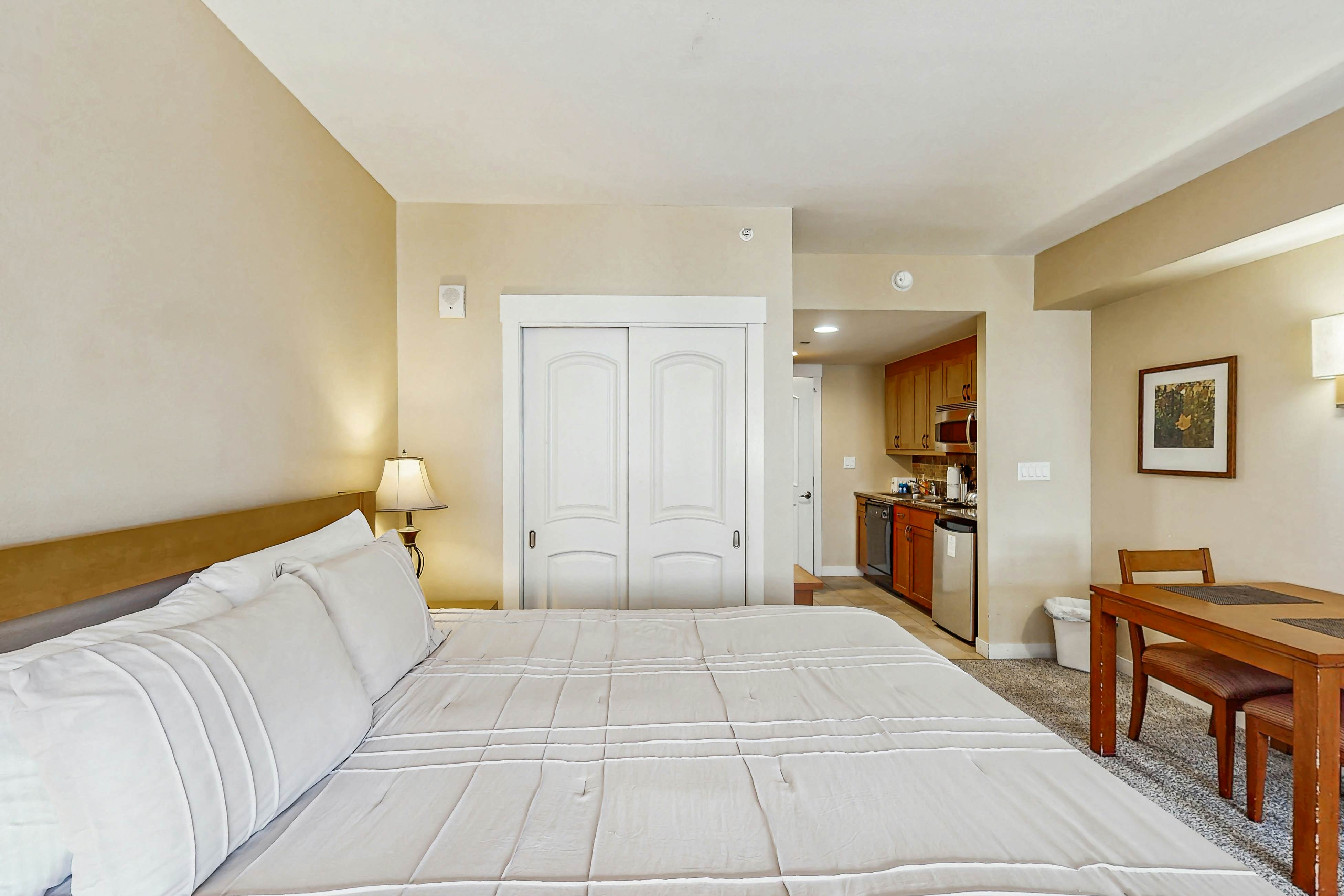 Founders Pointe Condo