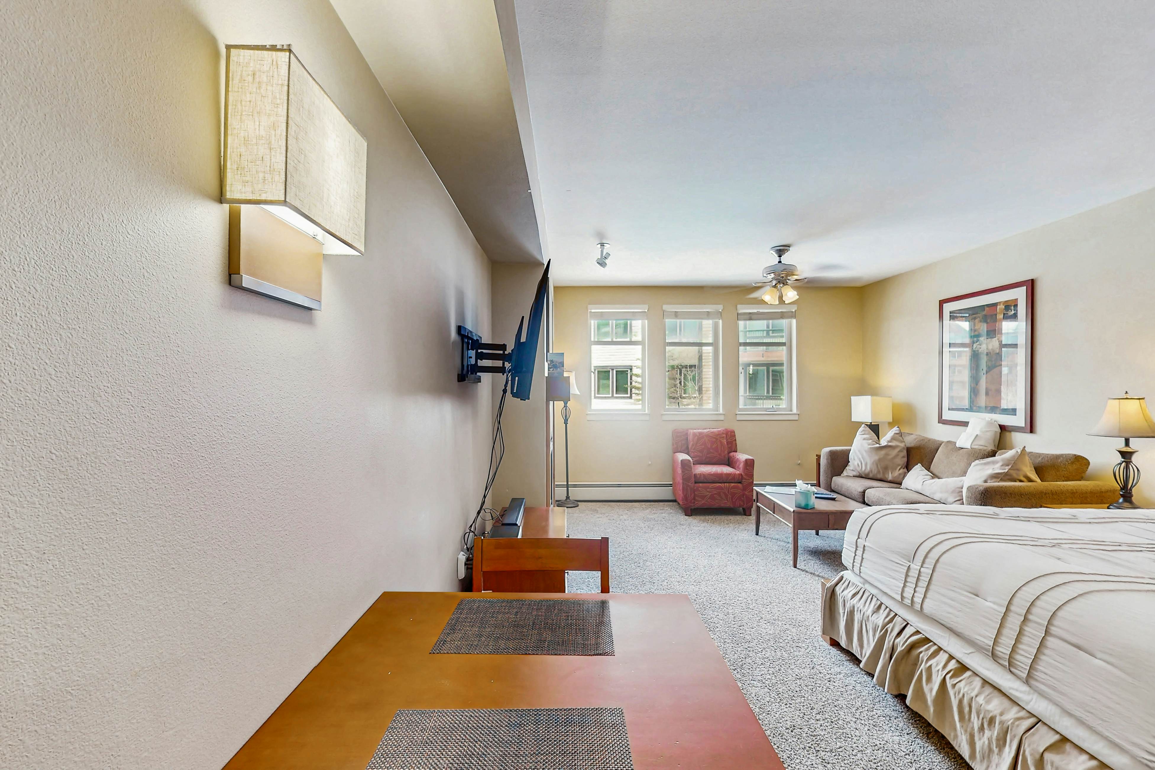 Founders Pointe Condo