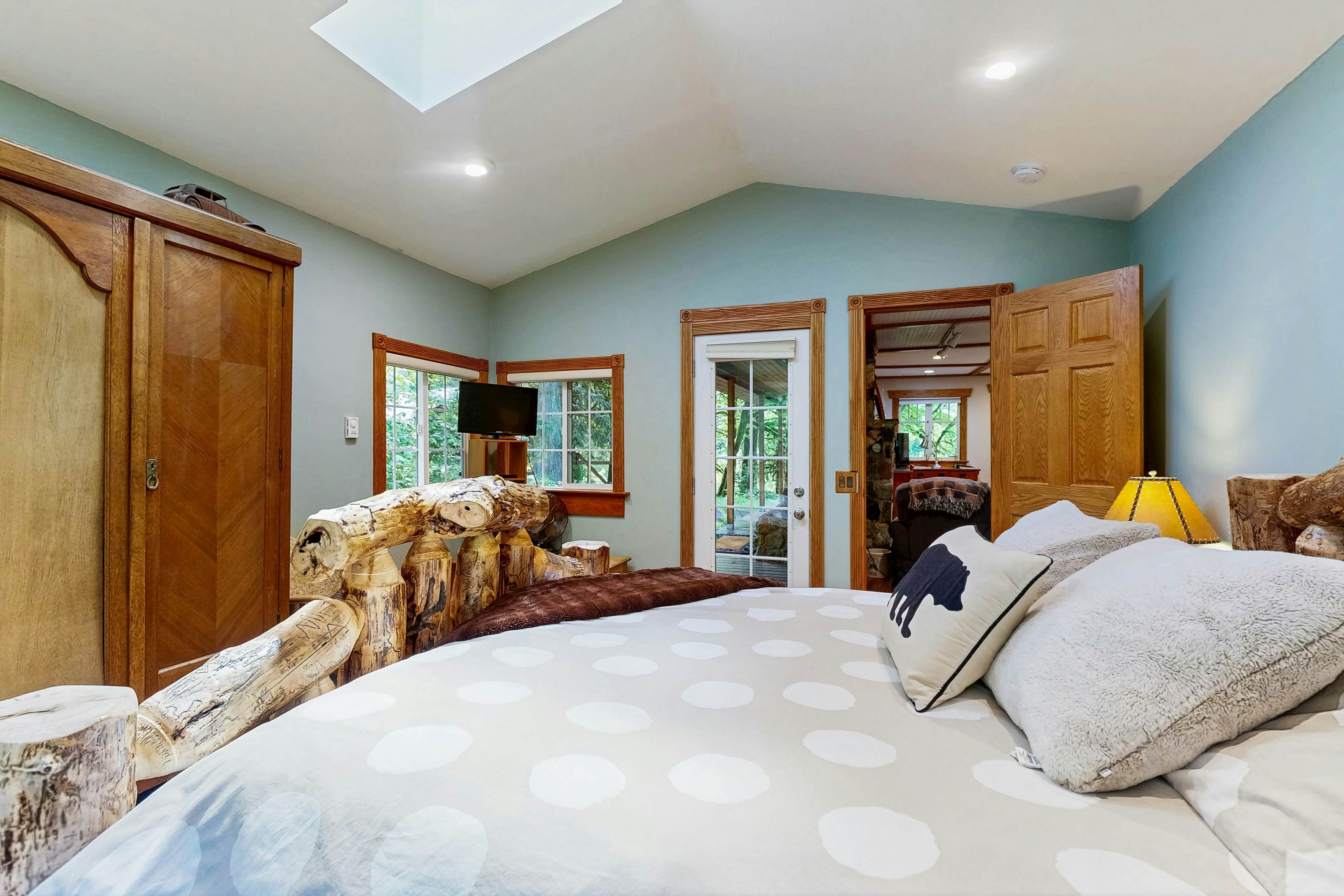 Eva's Cottage - Romancing the River