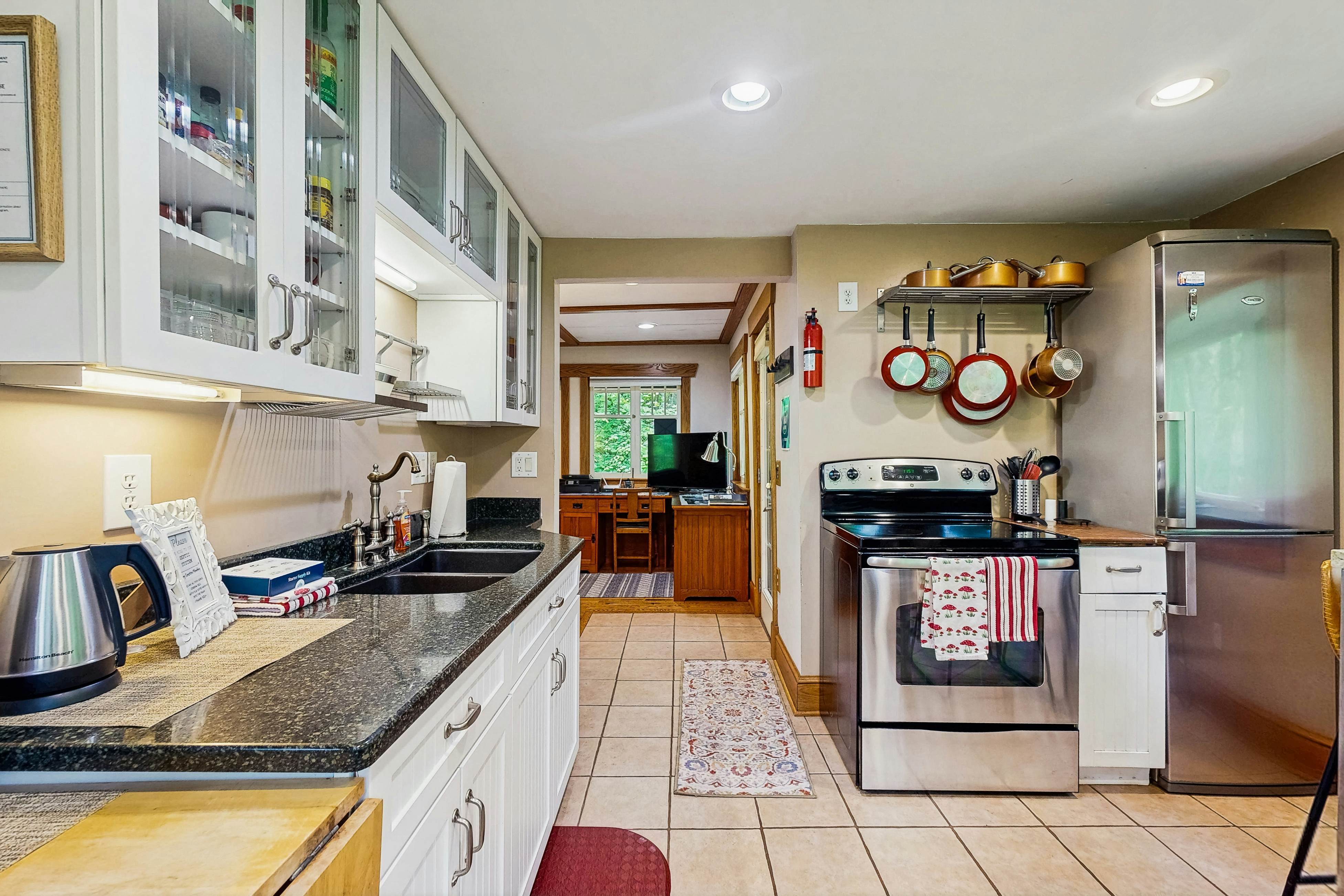 Eva's Cottage - Romancing the River