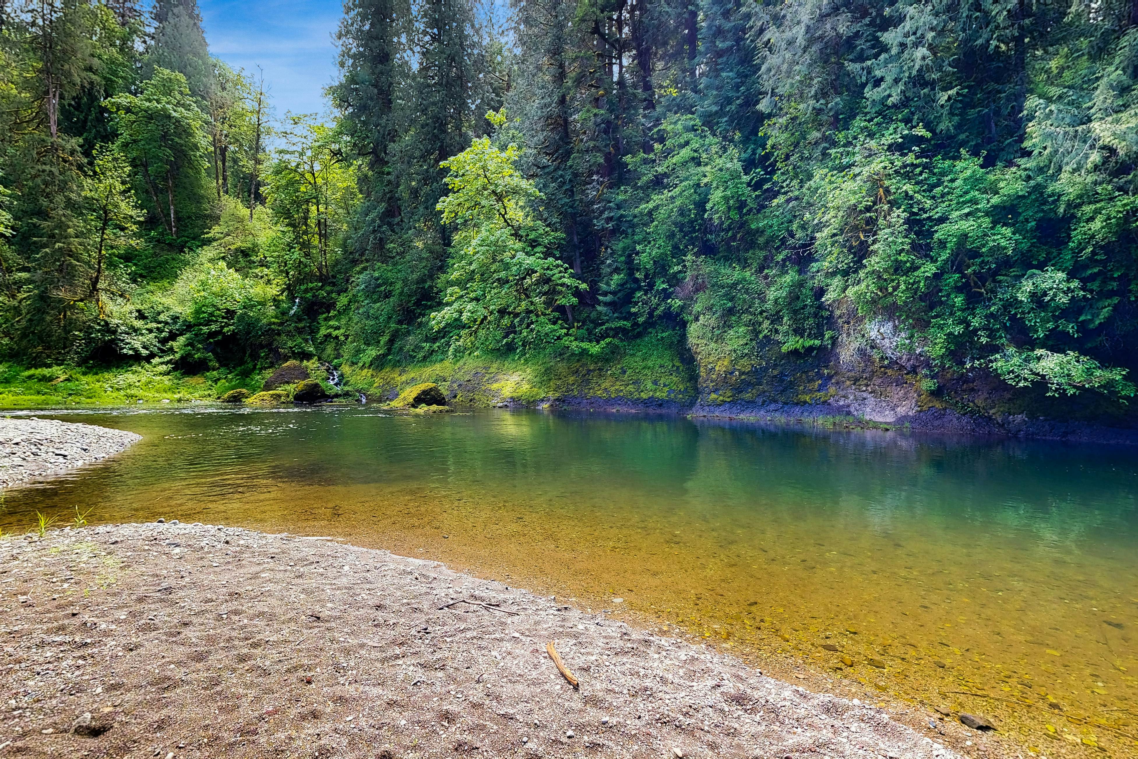 Eva's Cottage - Romancing the River