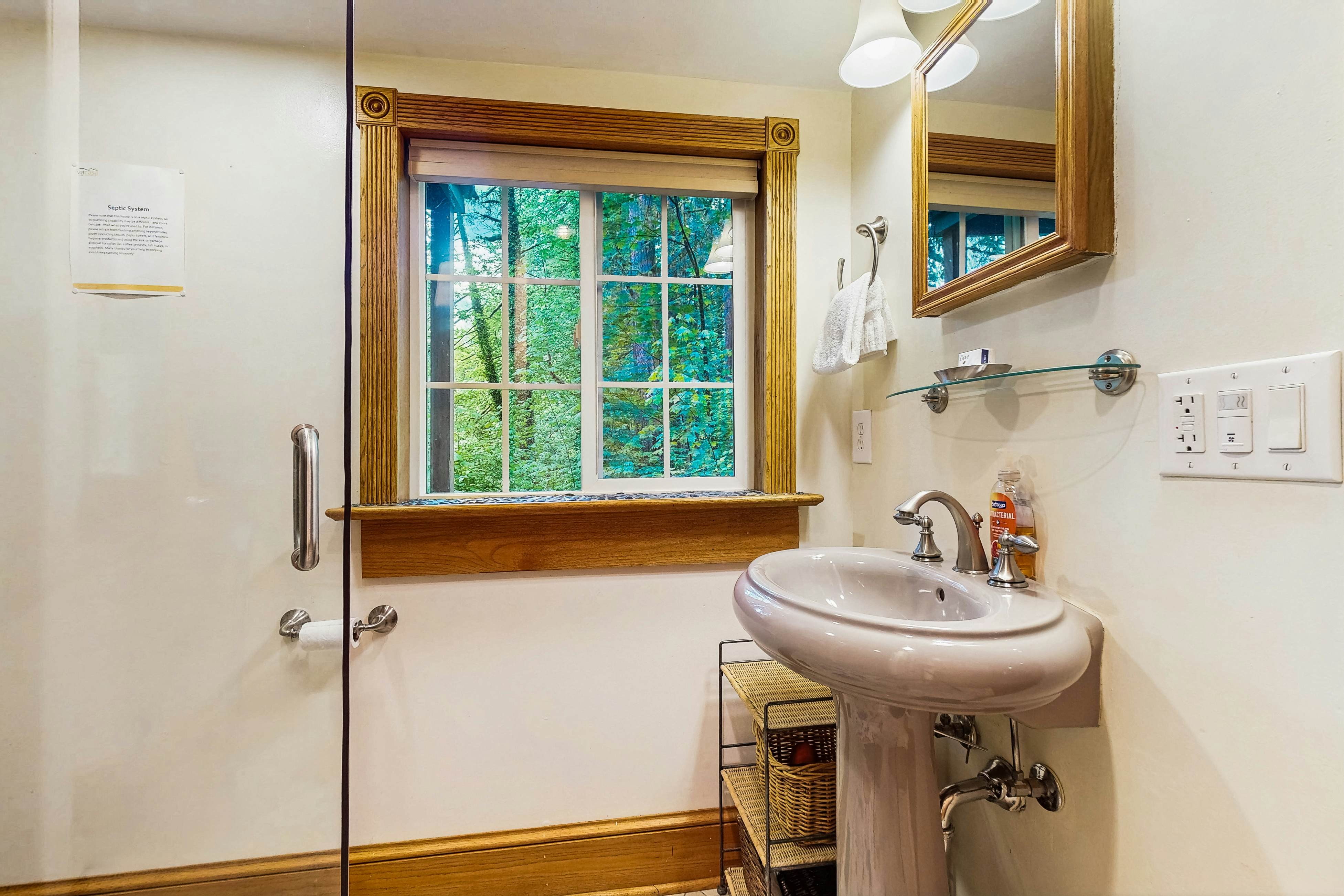 Eva's Cottage - Romancing the River