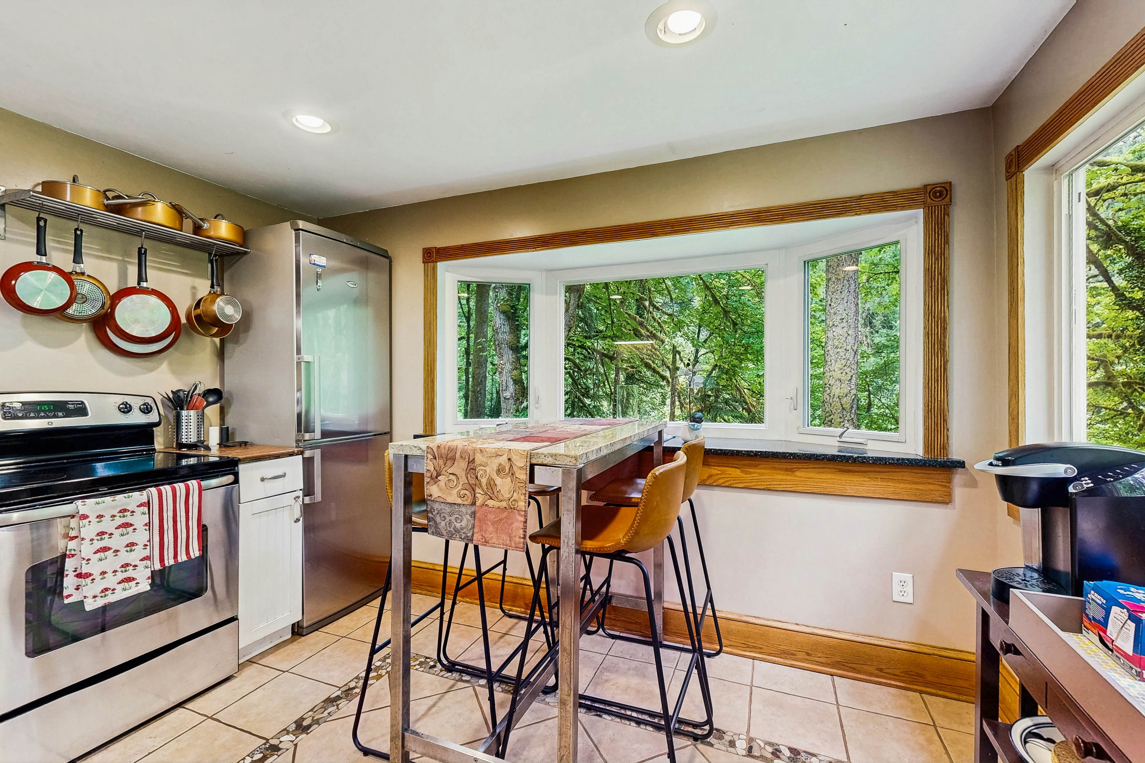 Eva's Cottage - Romancing the River