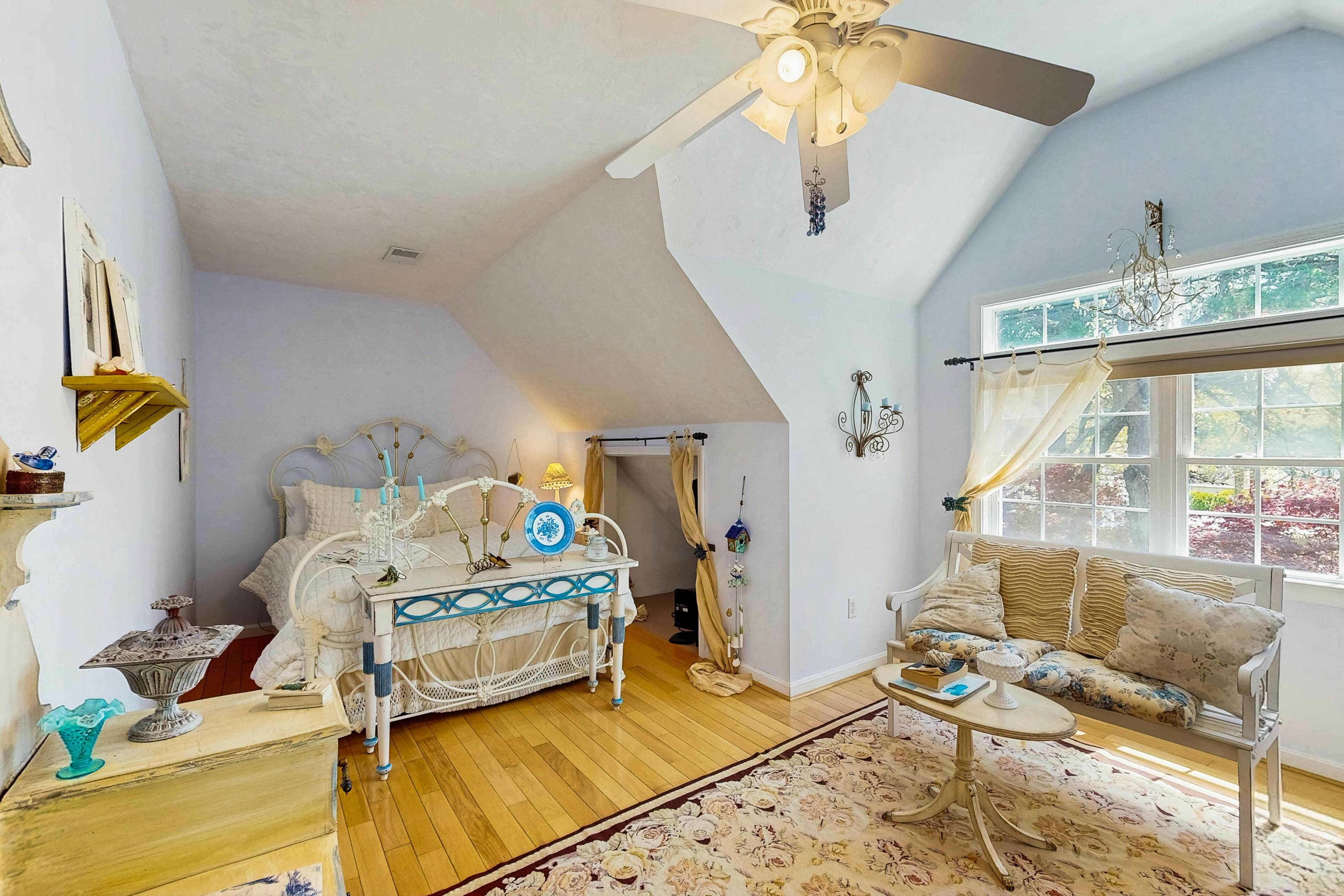 The Yarmouth Anchor - 12 and 14