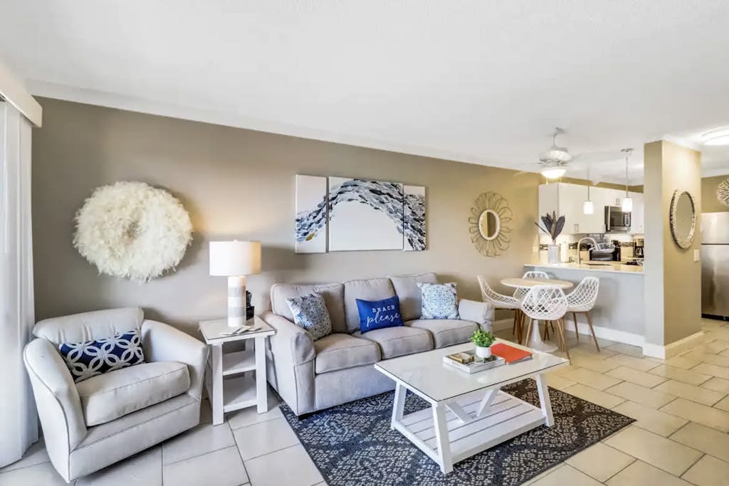 Family Friendly Condo, outdoor/ indoor pool, hot tub, close to beach — Hilton Head, SC — vacation rental