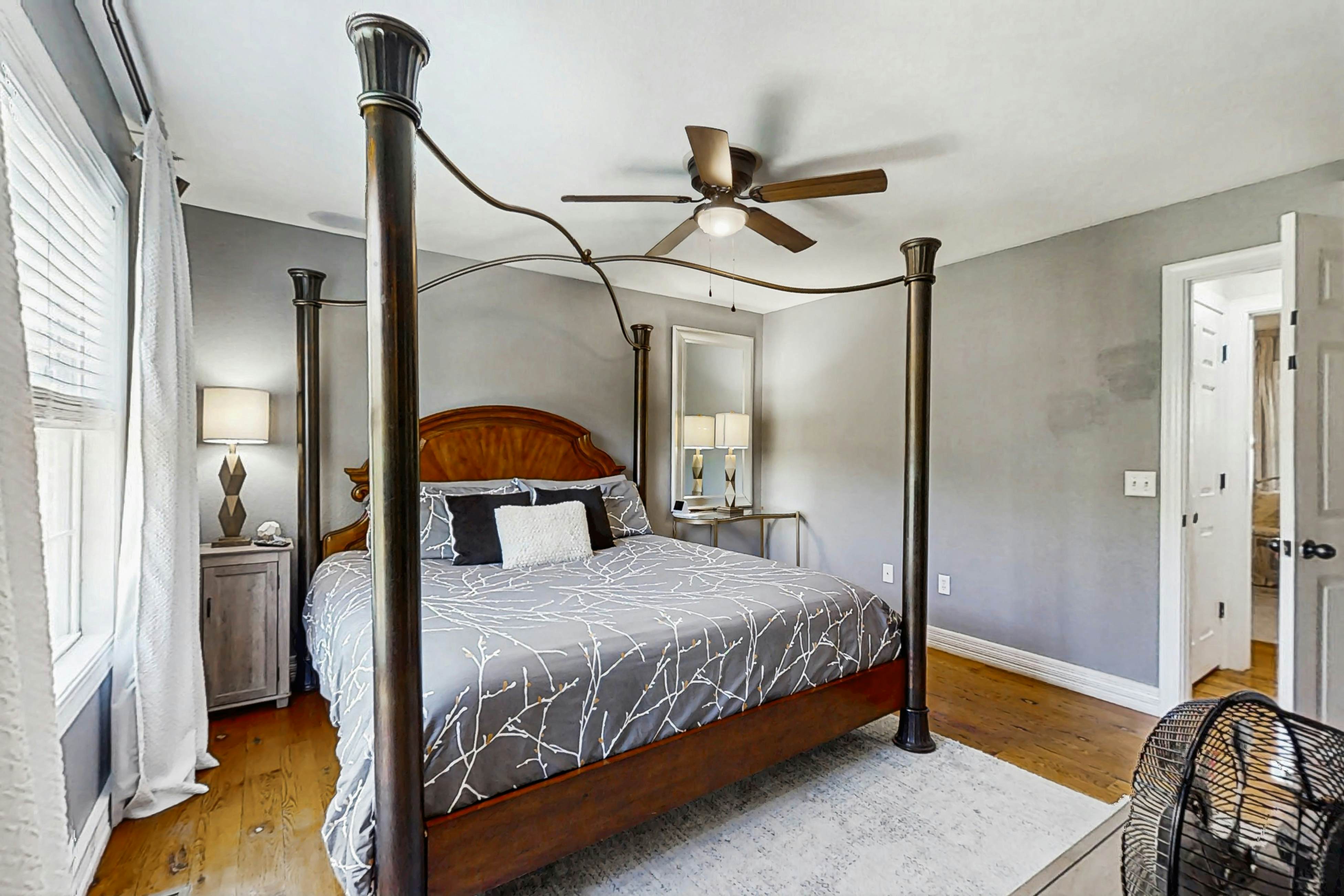 Beaver Lake Pool House