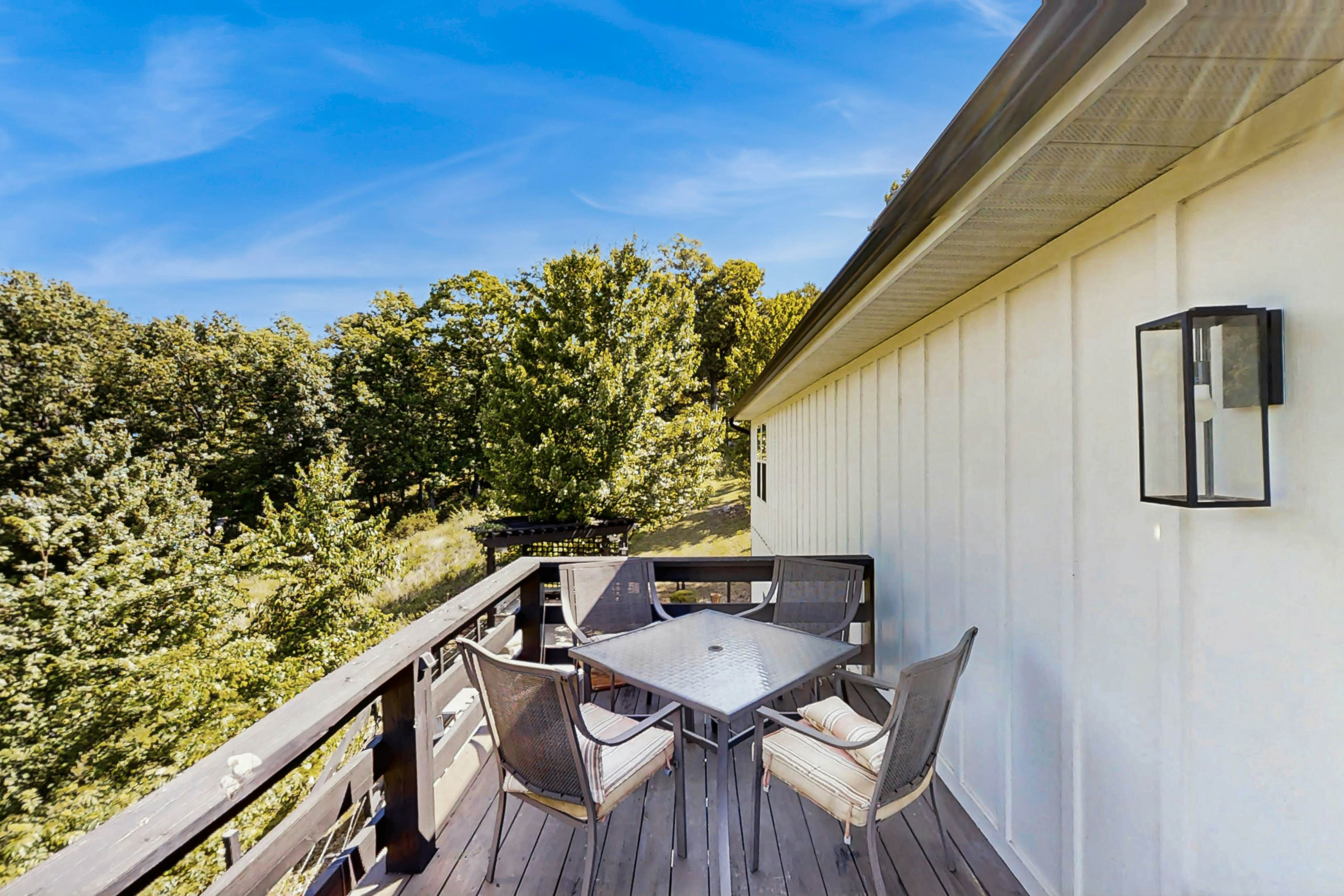 Beaver Lake Pool House