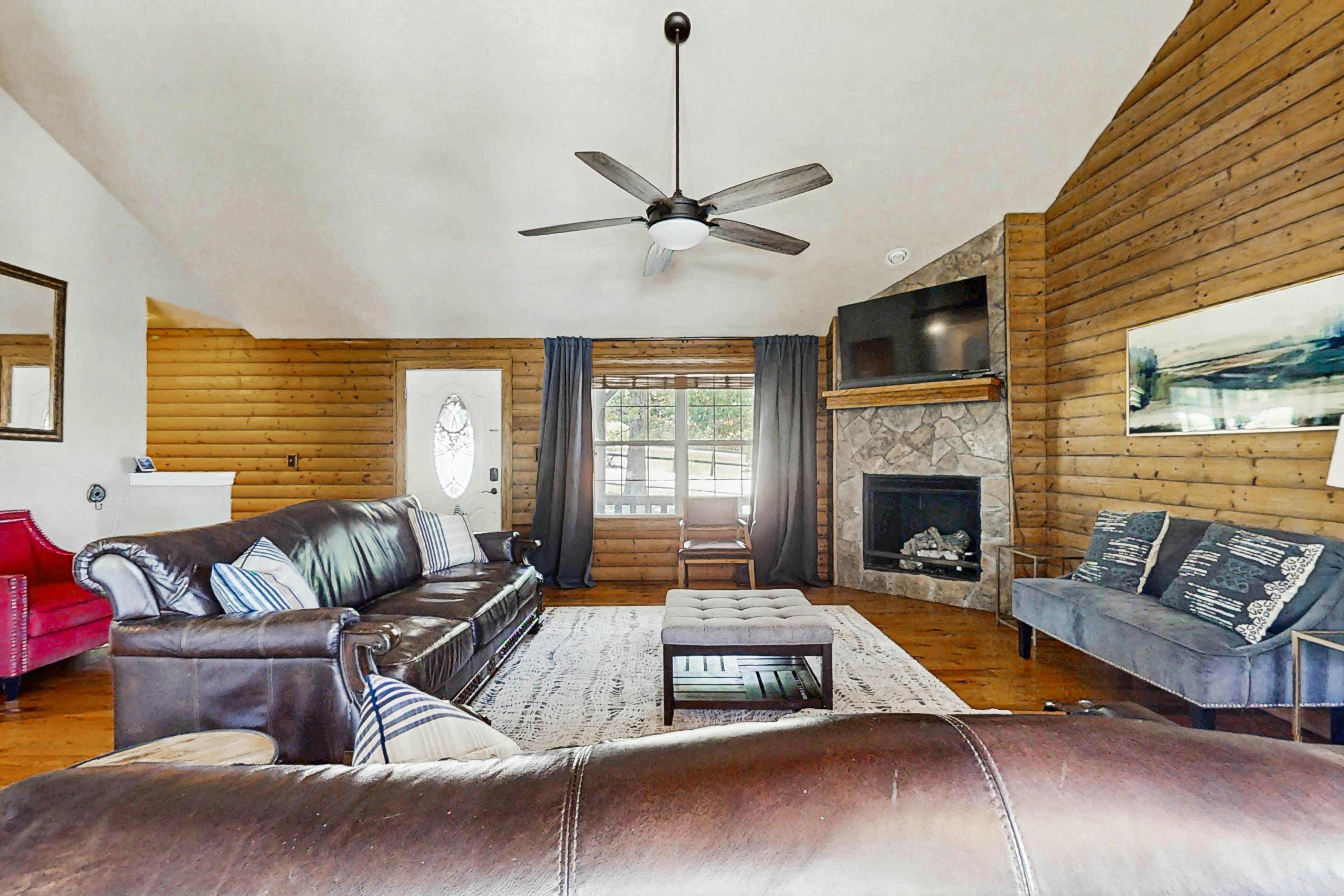 Beaver Lake Pool House