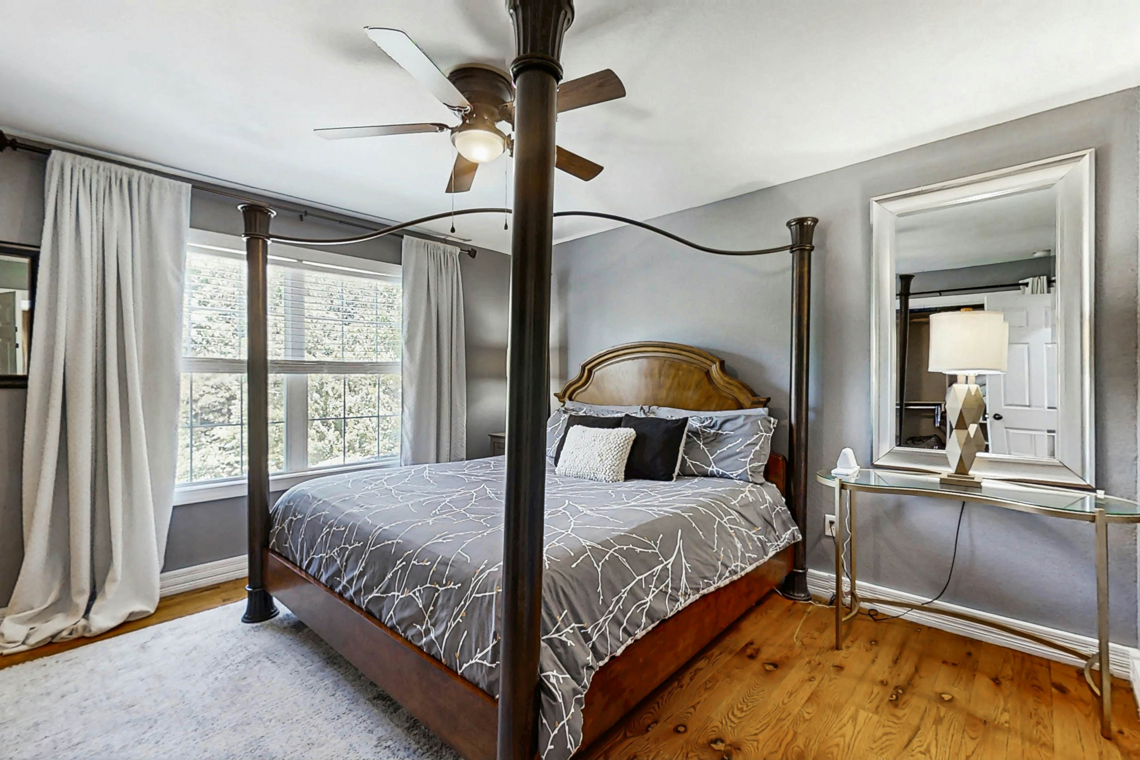 Beaver Lake Pool House