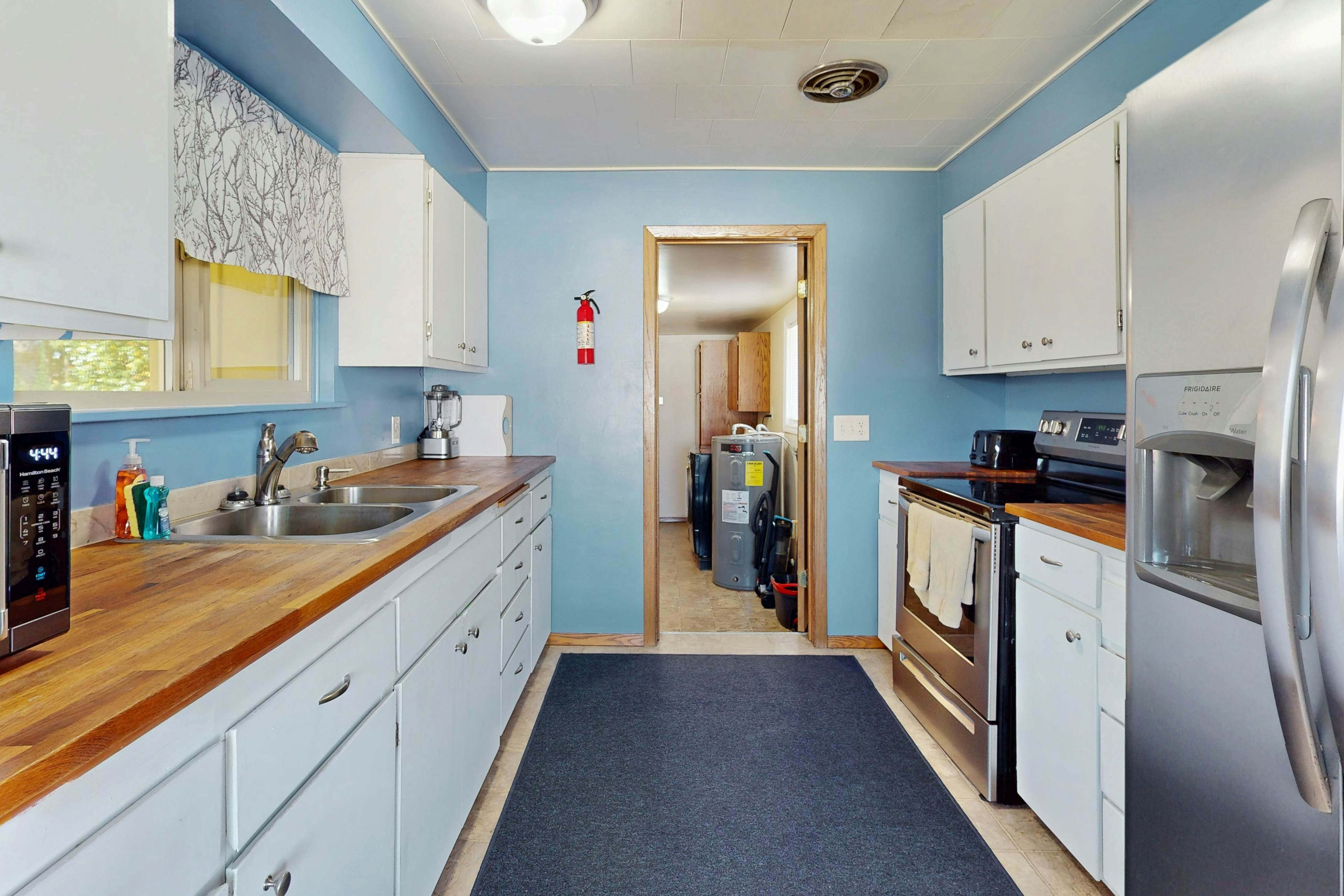 The Hoodsport Hideaway