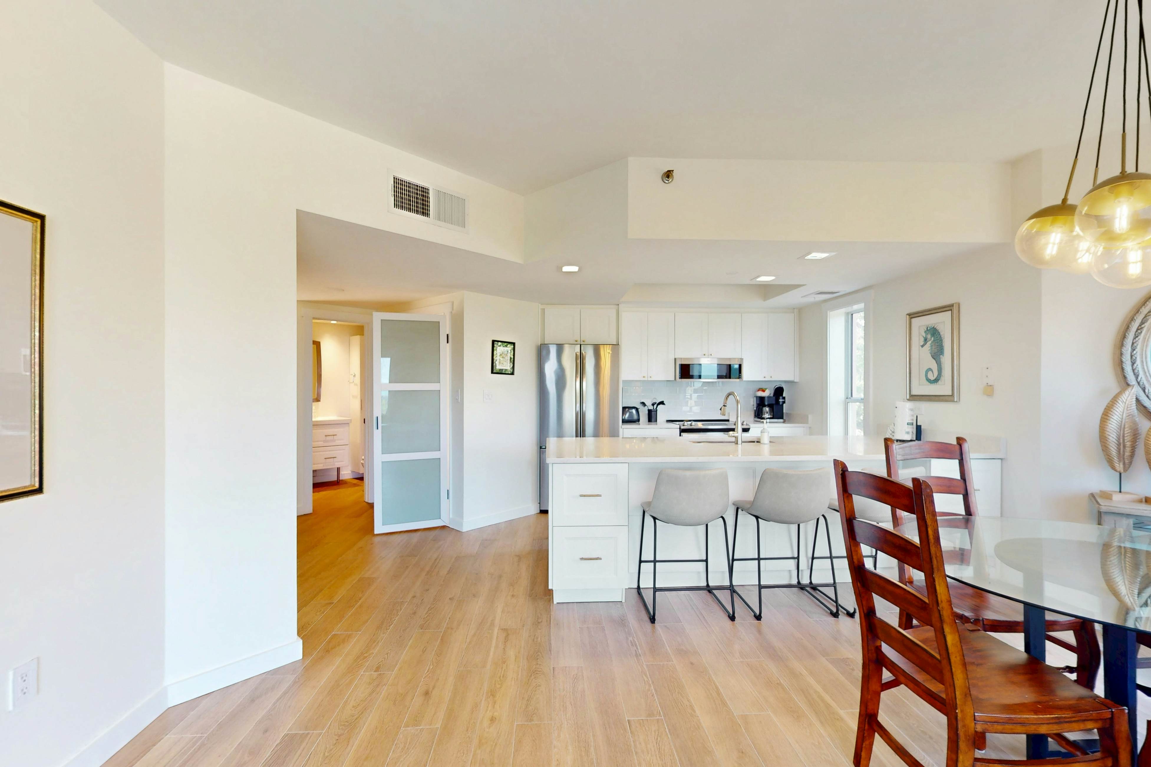 Barrington Court 409